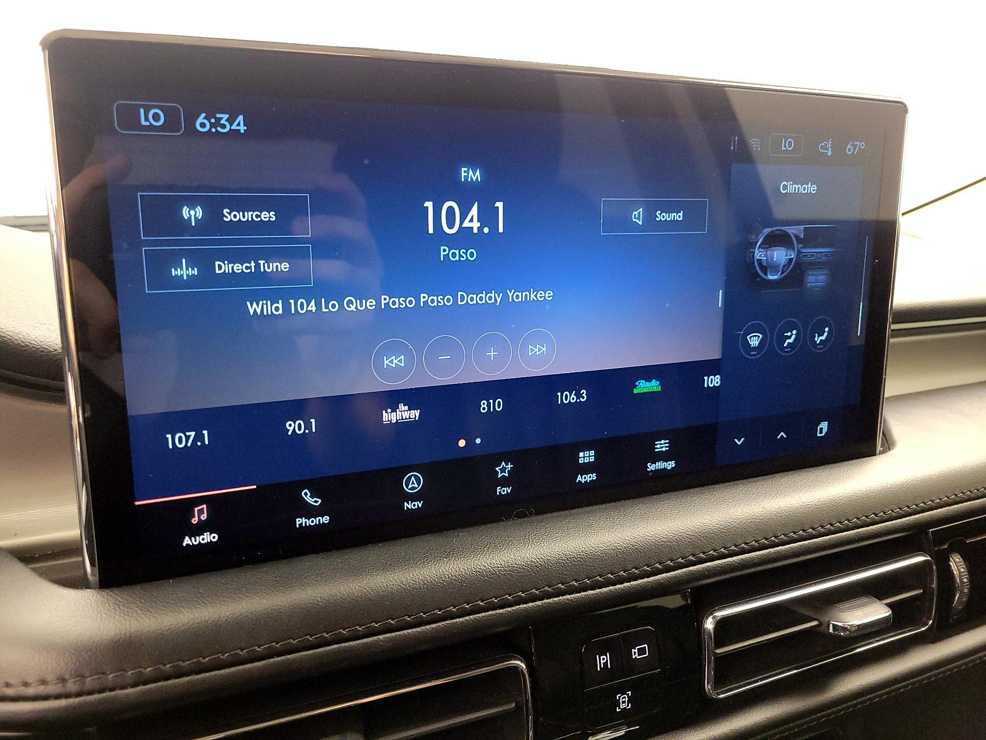 Thumbnail: 2022 Lincoln Nautilus - 16