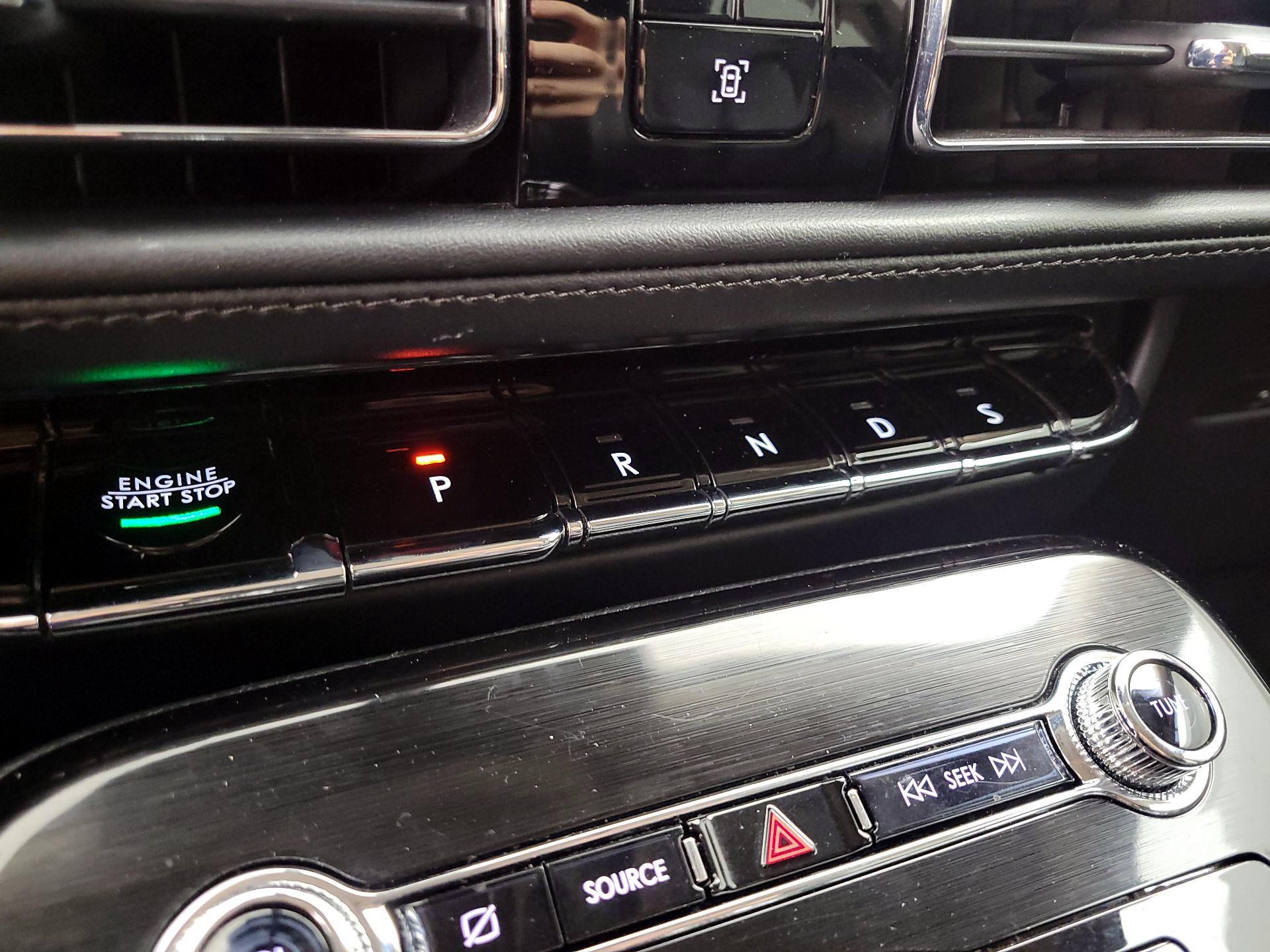 Thumbnail: 2022 Lincoln Nautilus - 18