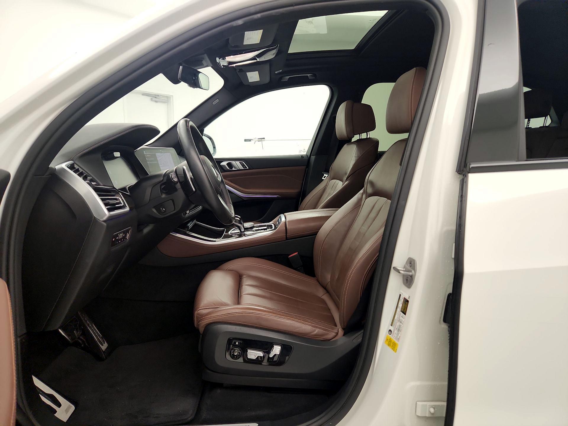 Thumbnail: 2021 BMW X5 - 11