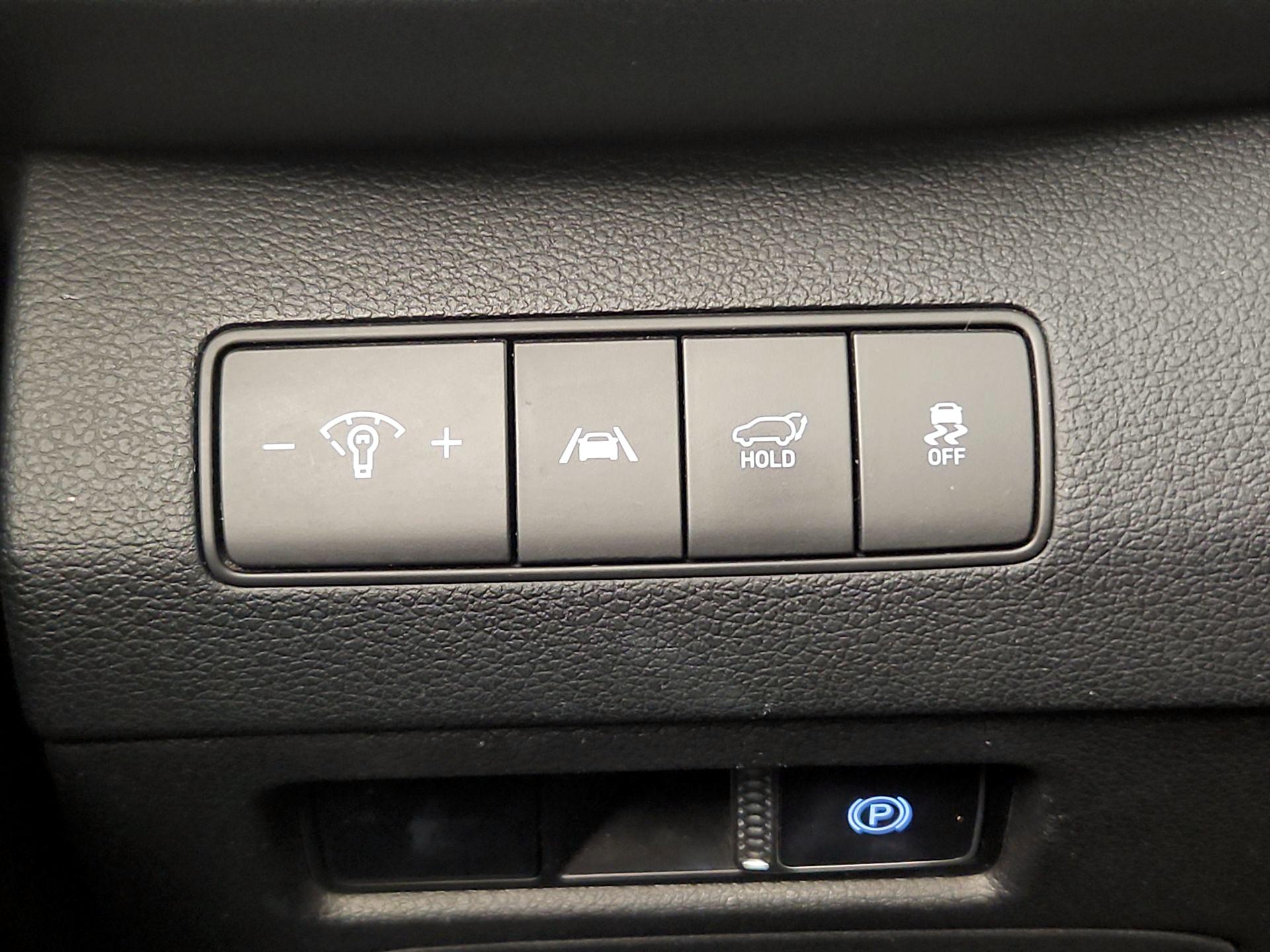 Thumbnail: 2023 Hyundai Santa Fe - 13