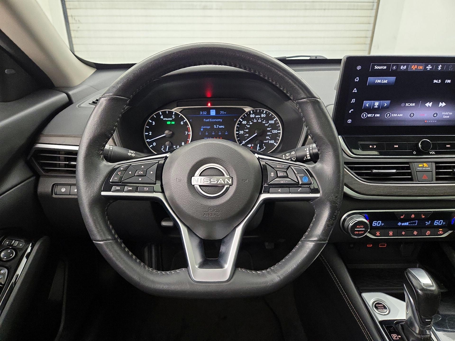 Thumbnail: 2023 Nissan Altima - 10