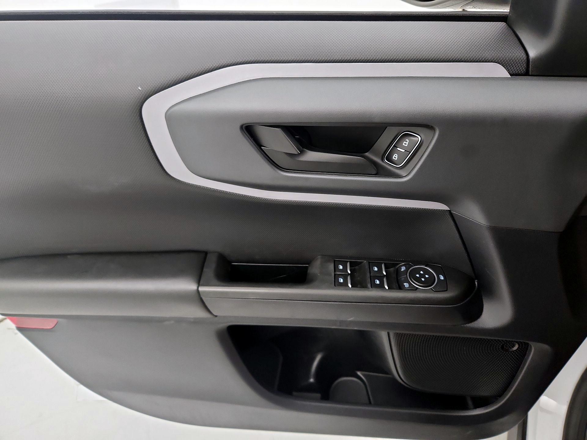 Thumbnail: 2022 Ford Bronco Sport - 12