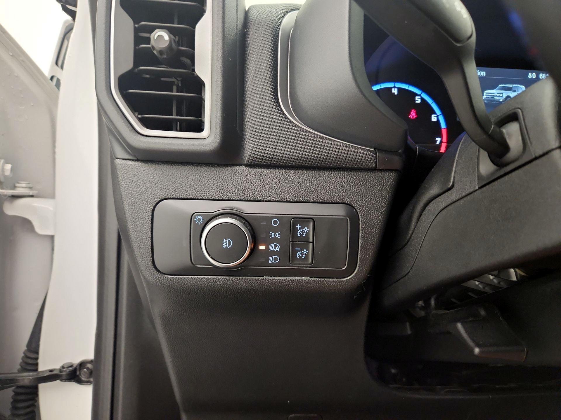 Thumbnail: 2022 Ford Bronco Sport - 13