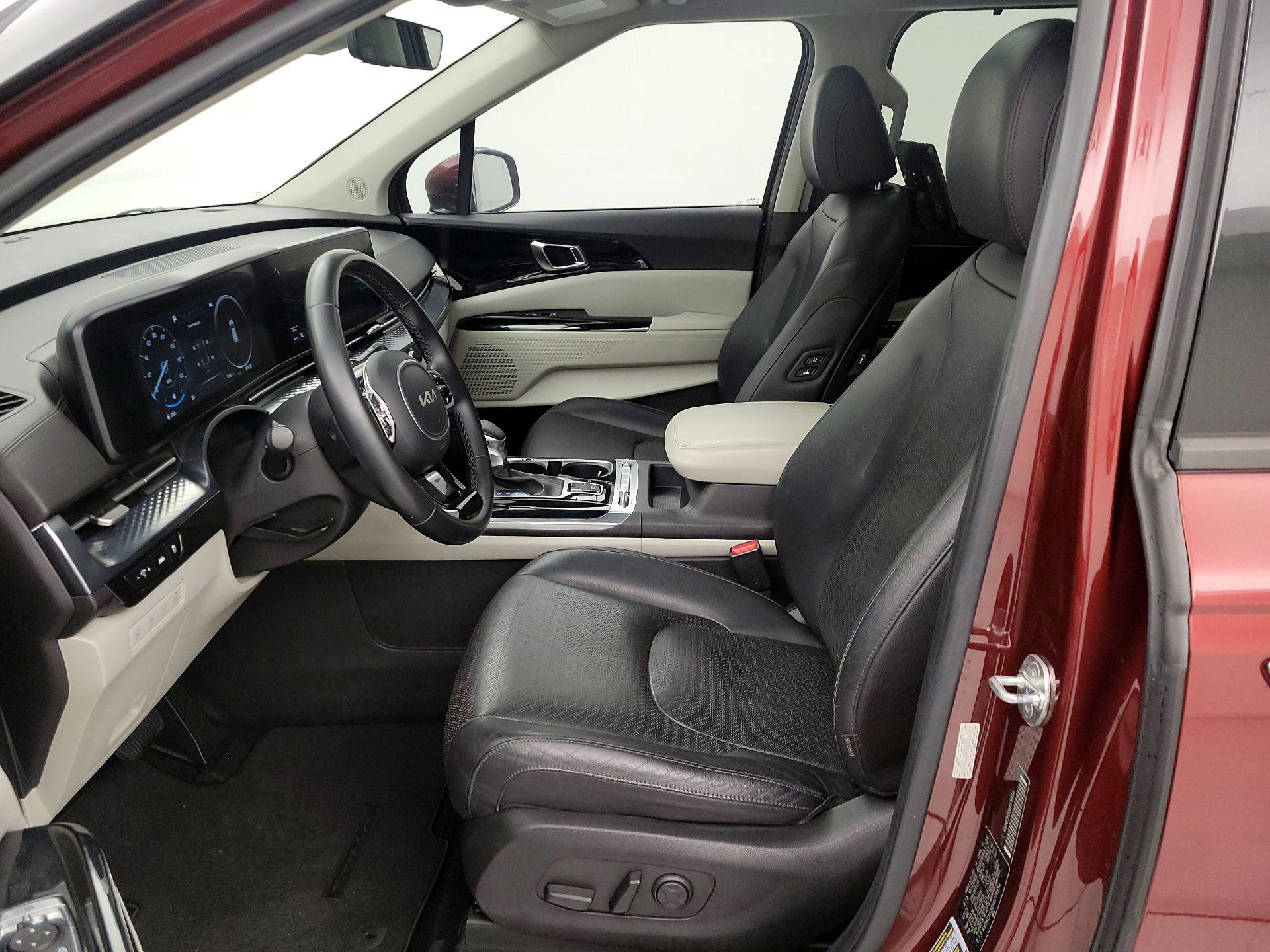 Thumbnail: 2022 Kia Carnival - 9