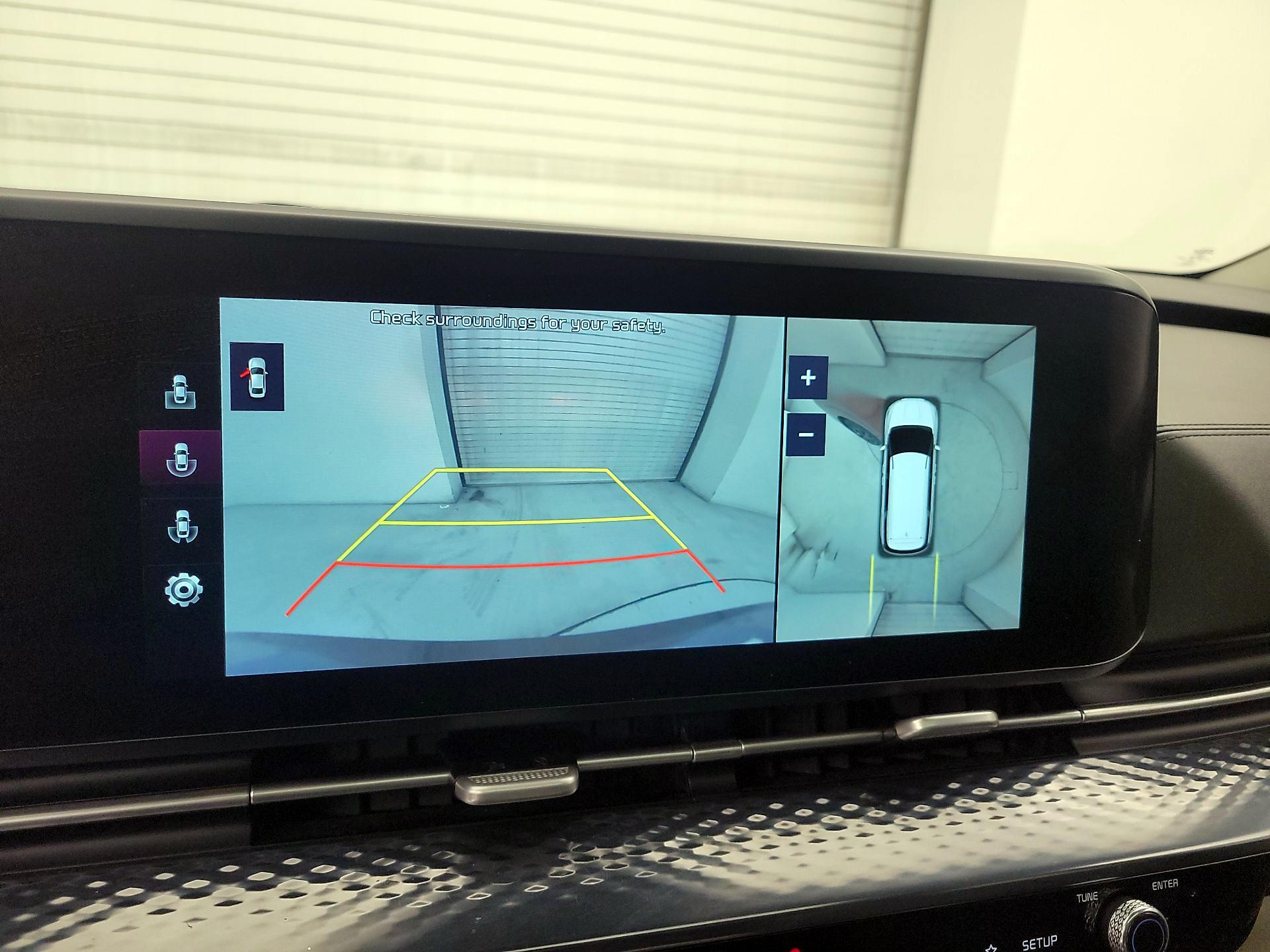 Thumbnail: 2022 Kia Carnival - 13