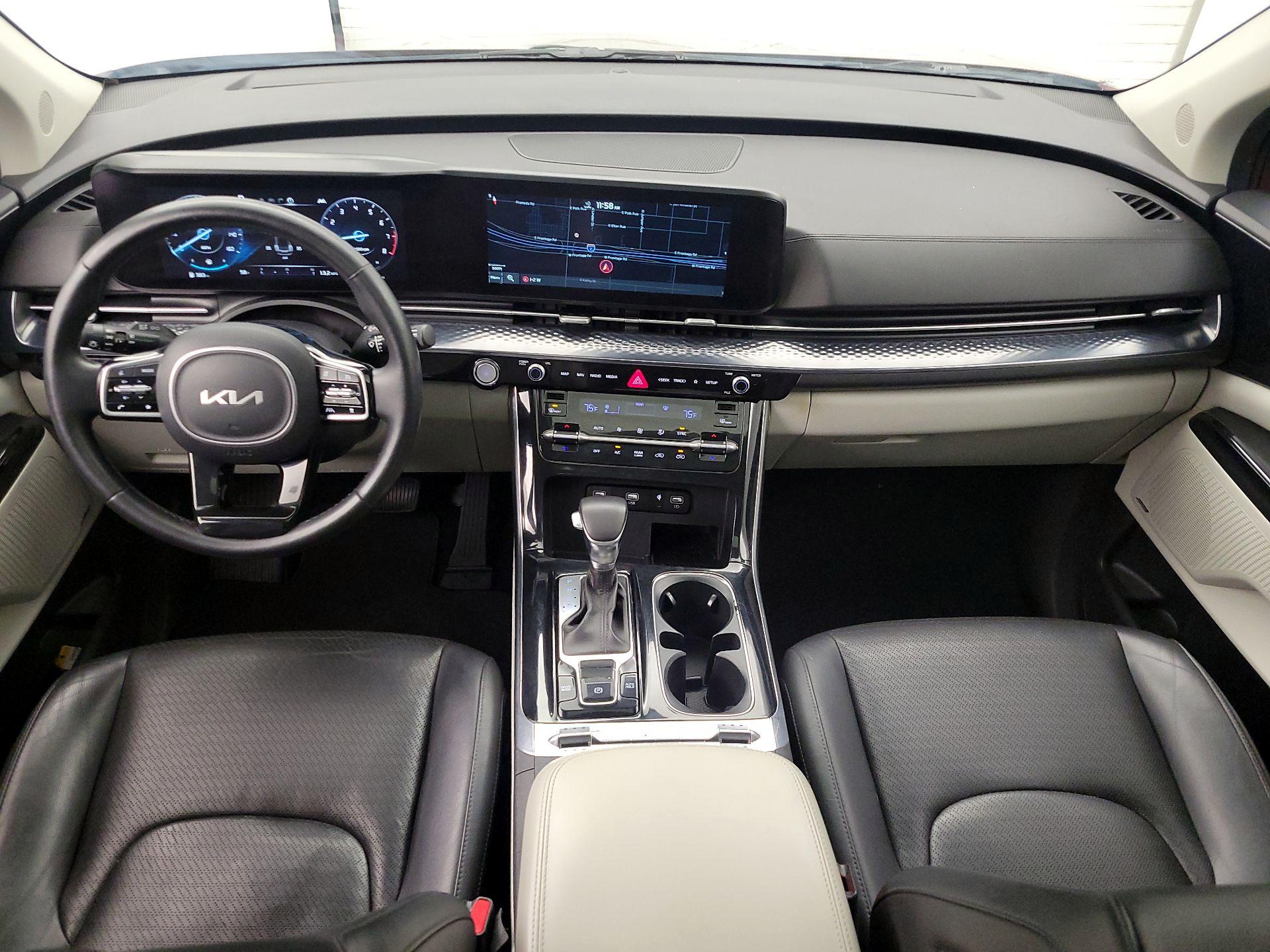 Thumbnail: 2022 Kia Carnival - 8