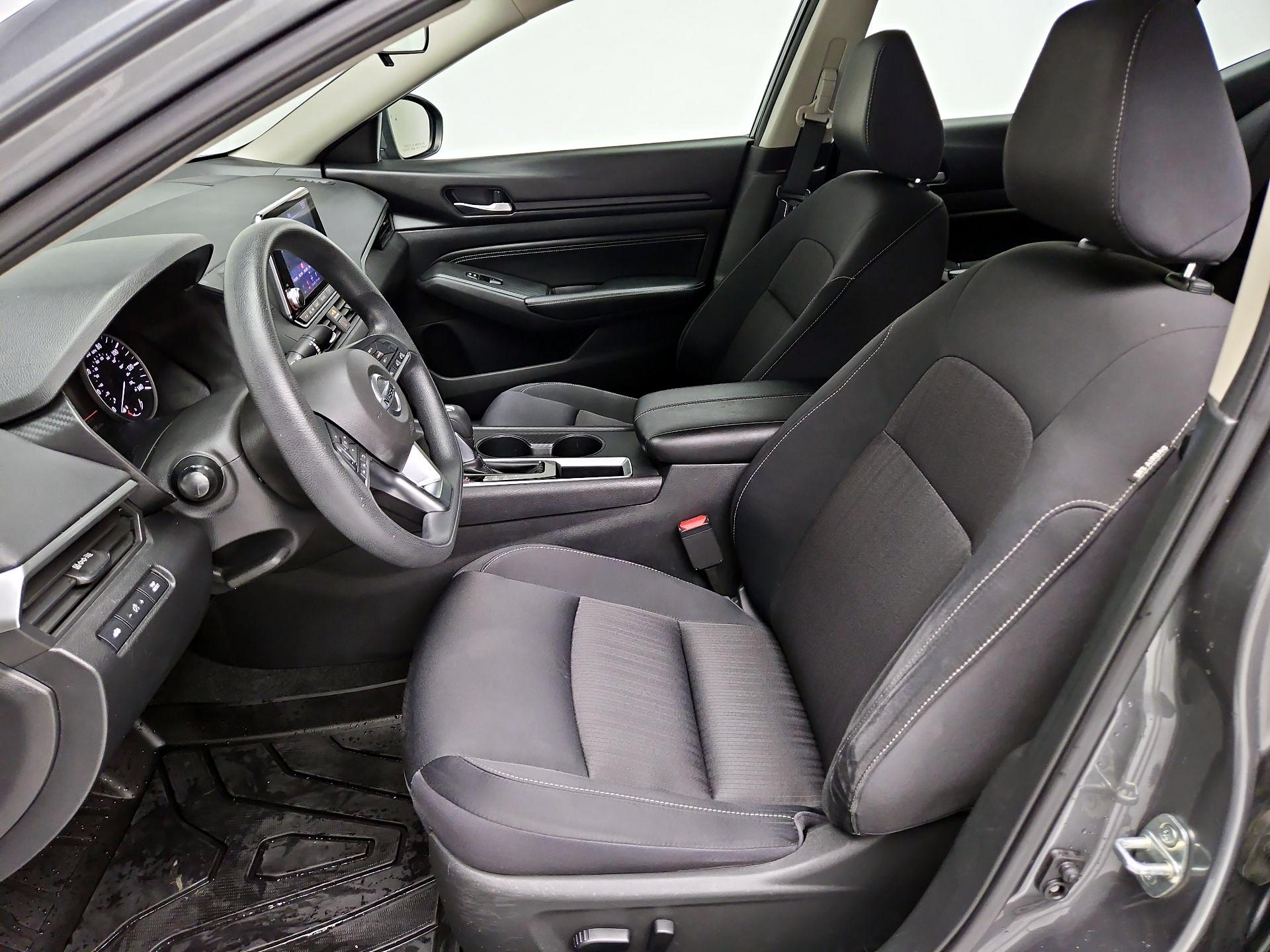 Thumbnail: 2019 Nissan Altima - 11