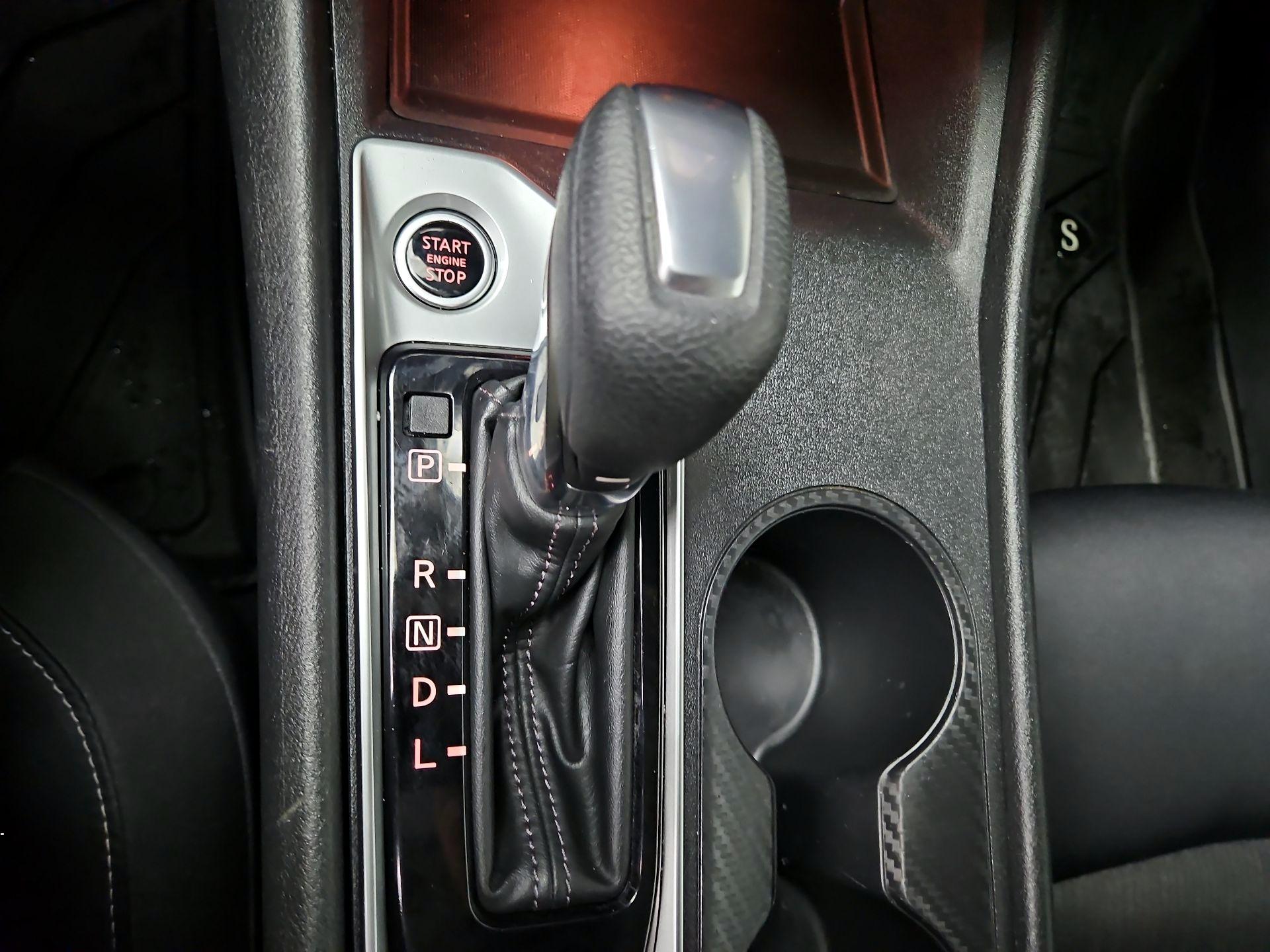 Thumbnail: 2019 Nissan Altima - 17