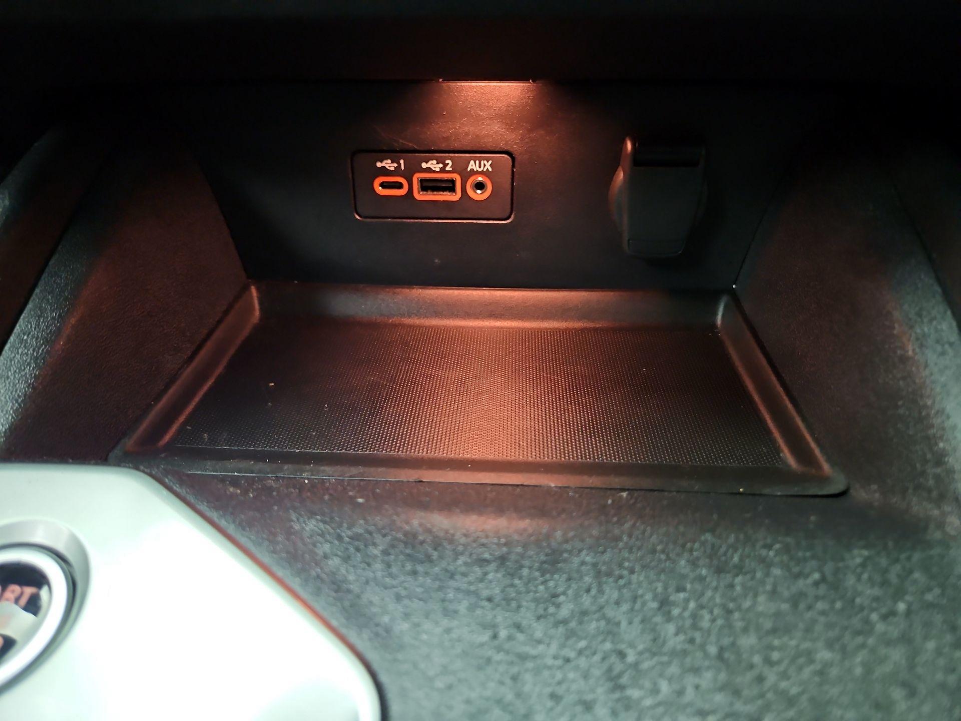 Thumbnail: 2019 Nissan Altima - 18