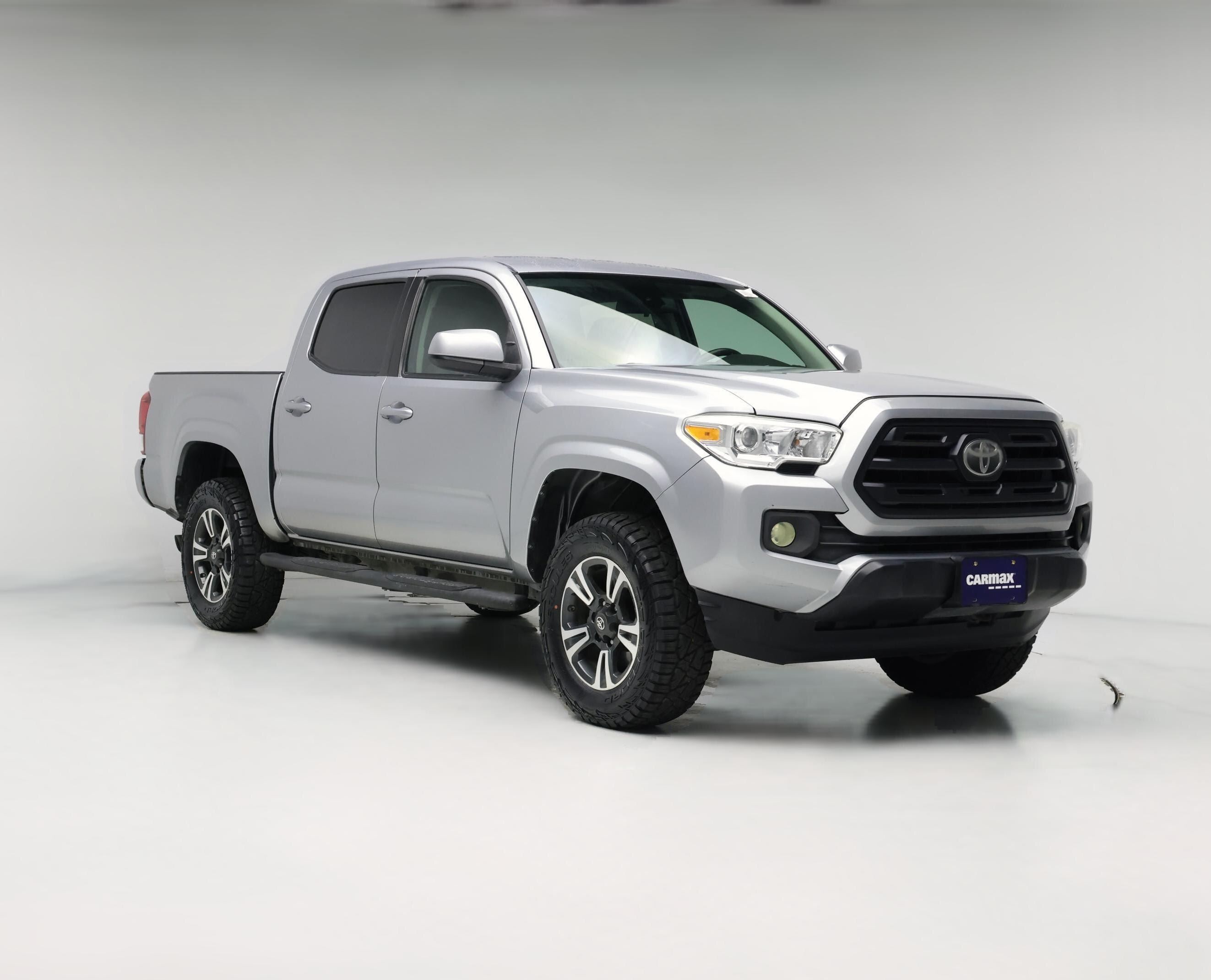 Thumbnail: 2019 Toyota Tacoma - 1