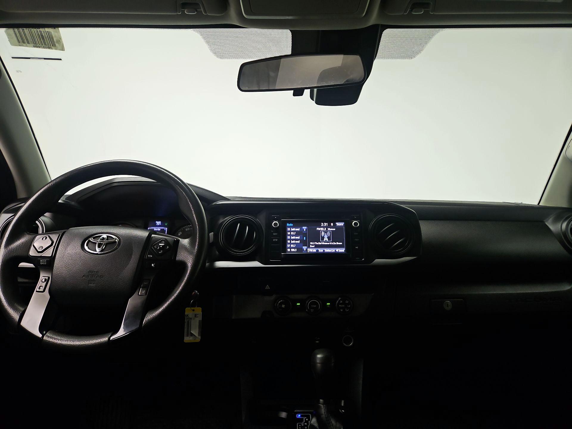 Thumbnail: 2019 Toyota Tacoma - 9