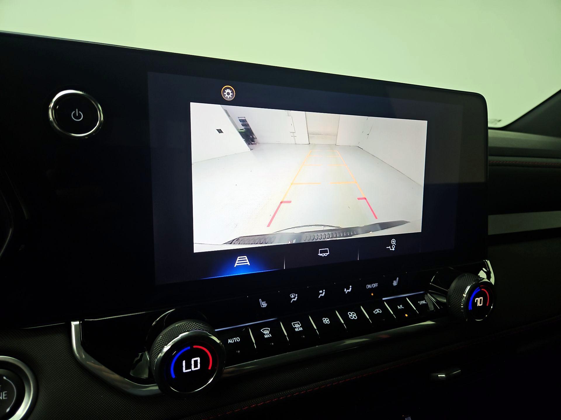 Thumbnail: 2024 Chevrolet Colorado - 14