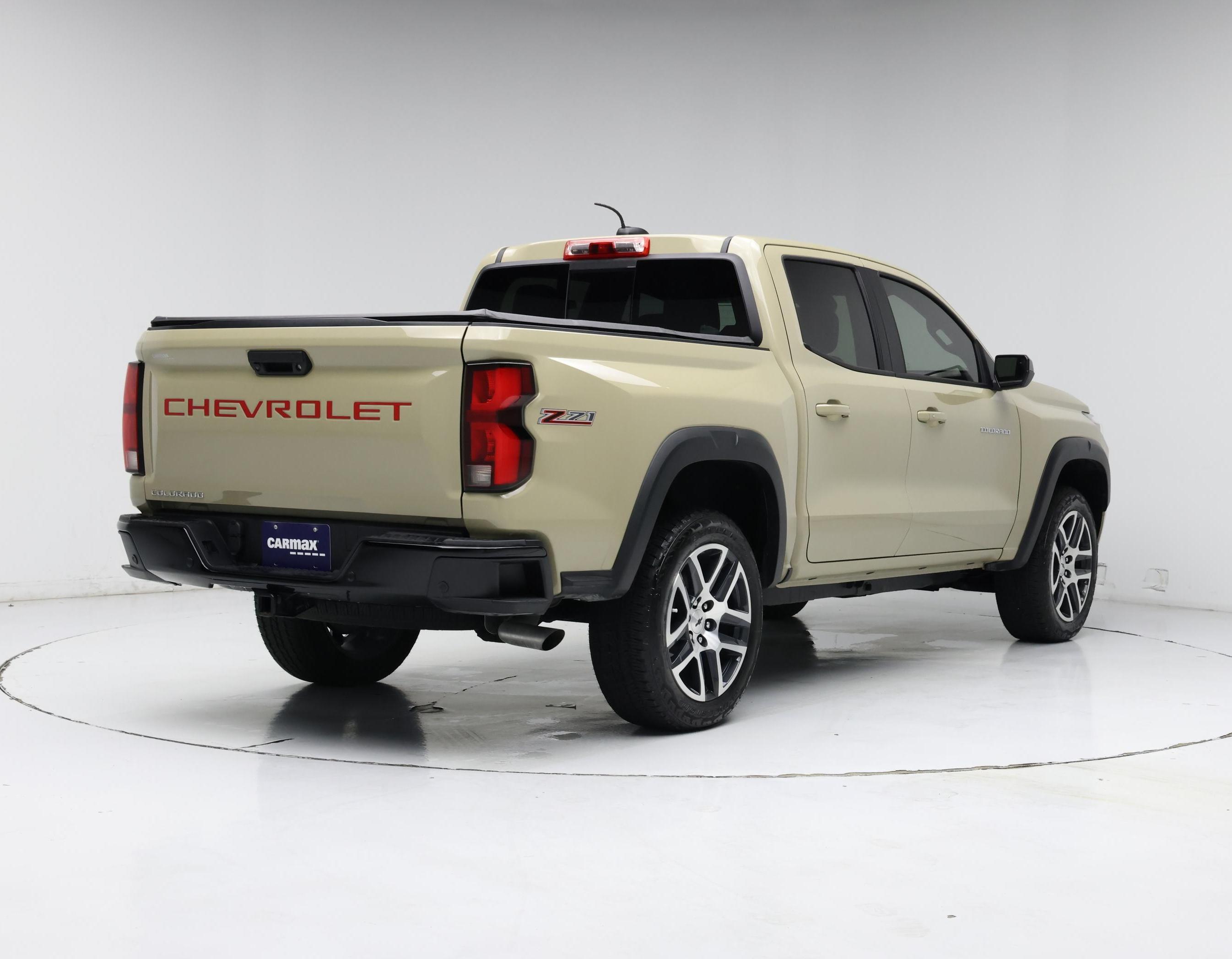 Thumbnail: 2024 Chevrolet Colorado - 8