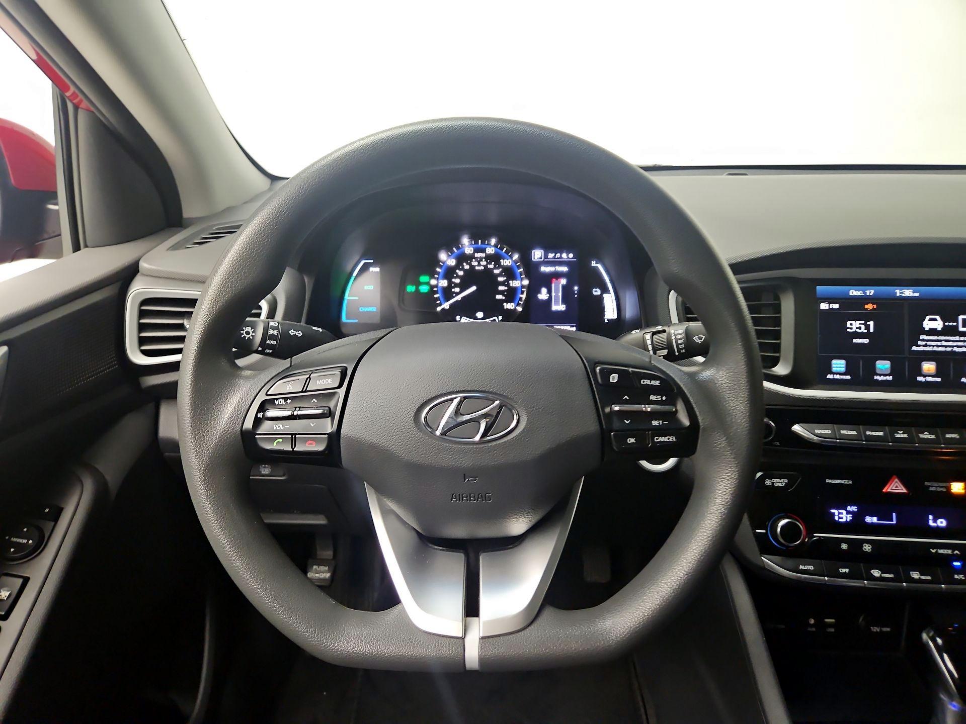 Thumbnail: 2019 Hyundai Ioniq - 10