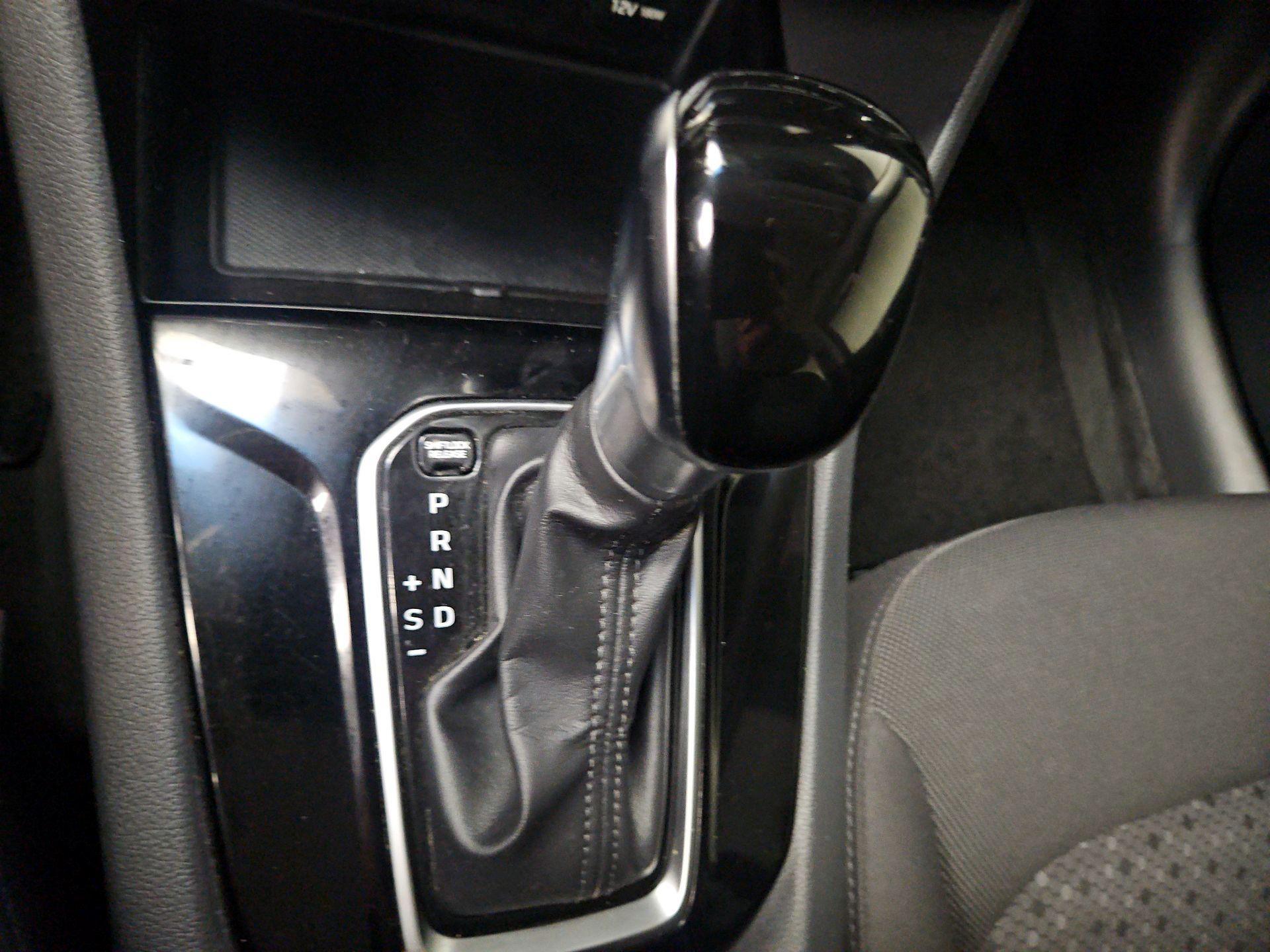 Thumbnail: 2019 Hyundai Ioniq - 17