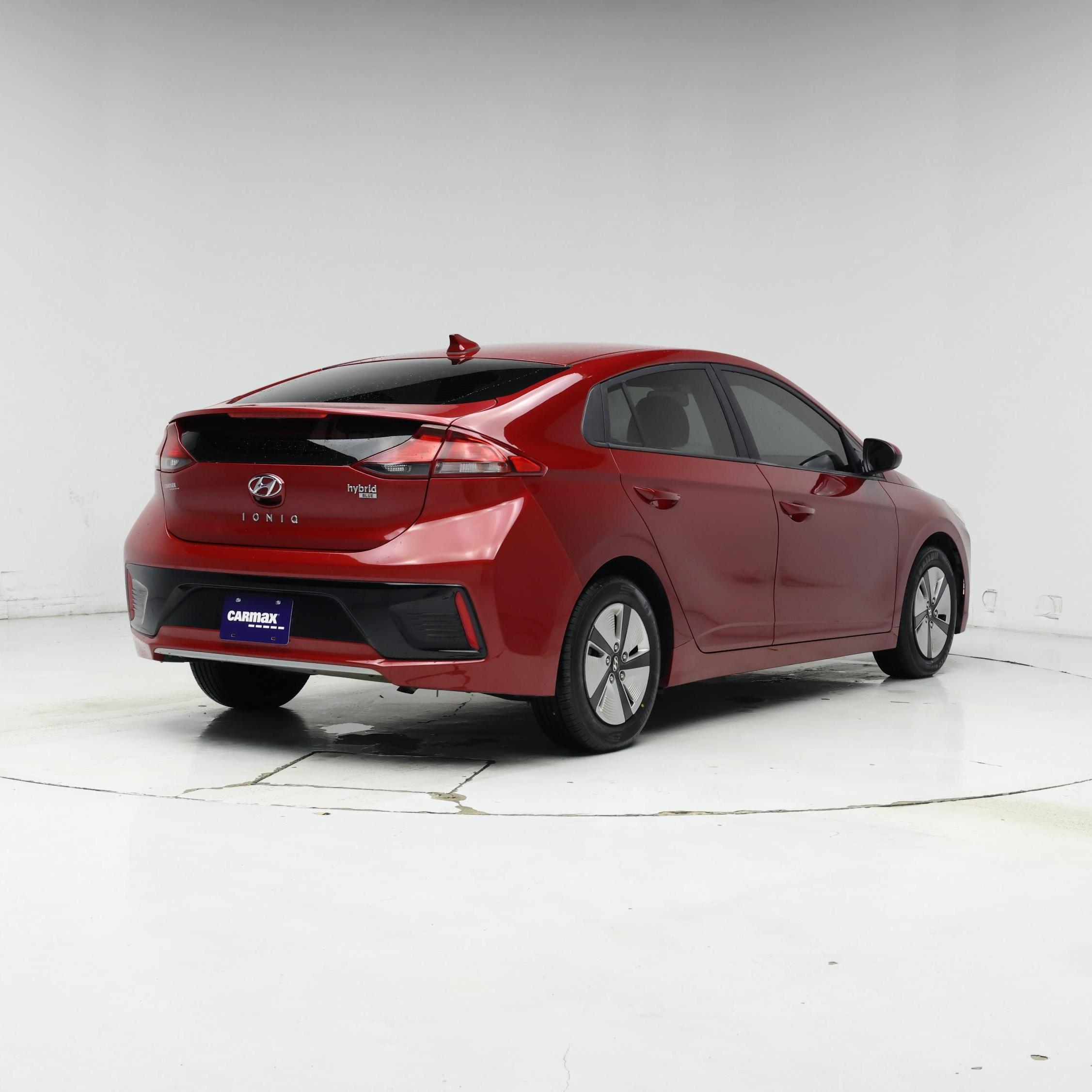 Thumbnail: 2019 Hyundai Ioniq - 8