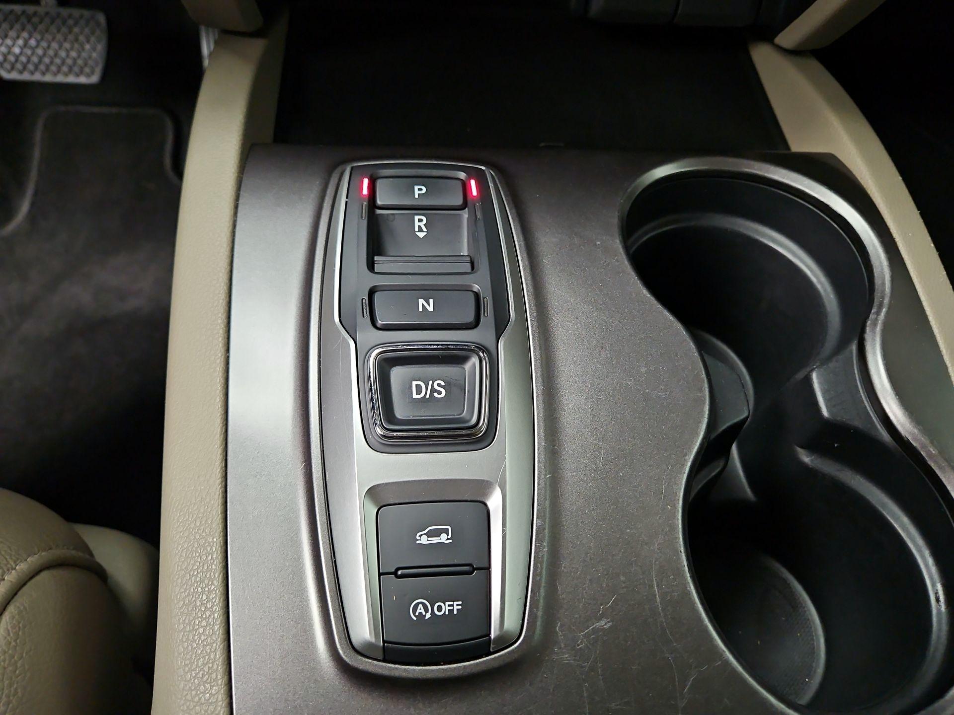 Thumbnail: 2021 Honda Pilot - 17