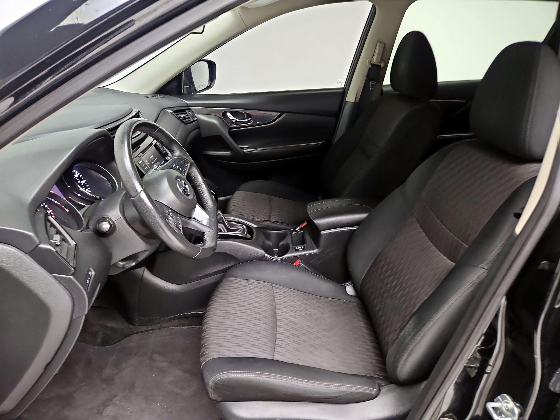 Thumbnail: 2019 Nissan Rogue - 11