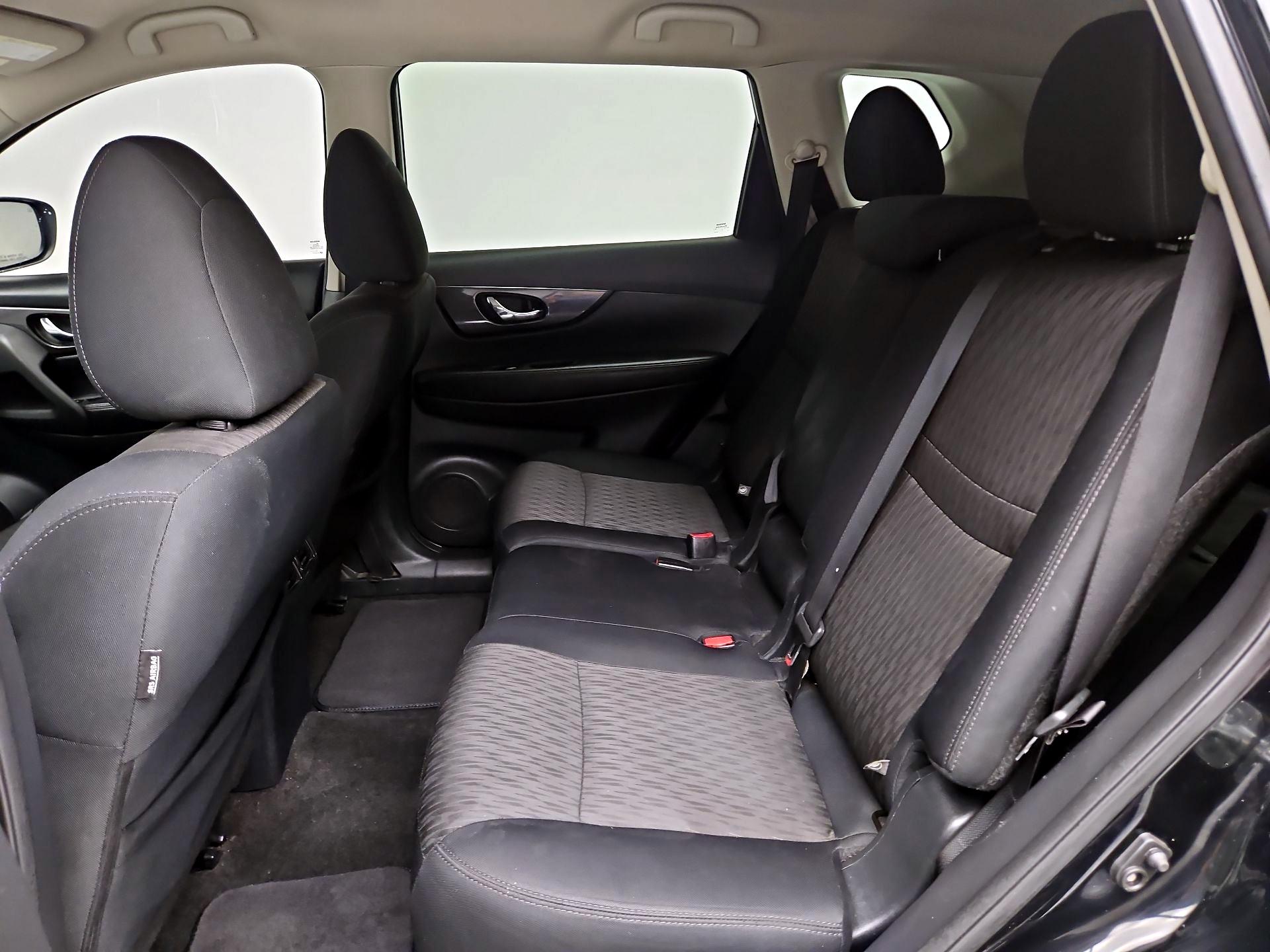 Thumbnail: 2019 Nissan Rogue - 19