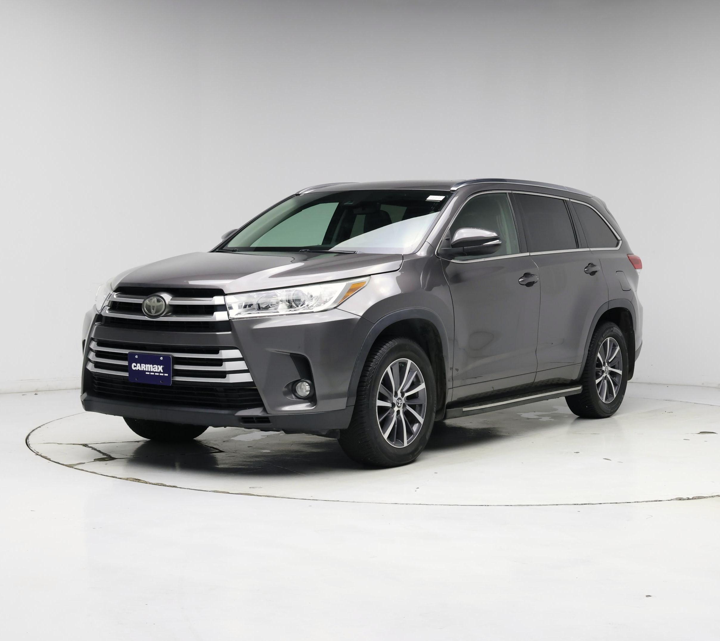 Thumbnail: 2017 Toyota Highlander - 4