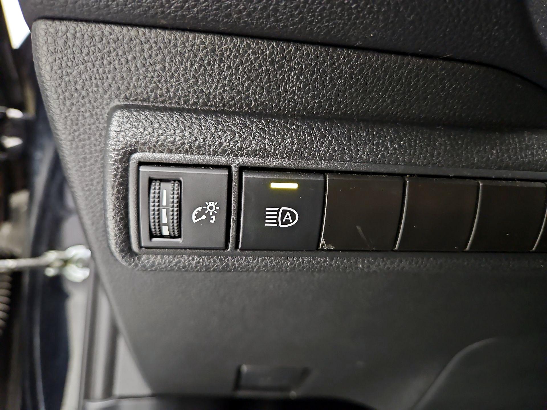 Thumbnail: 2024 Toyota Corolla - 13