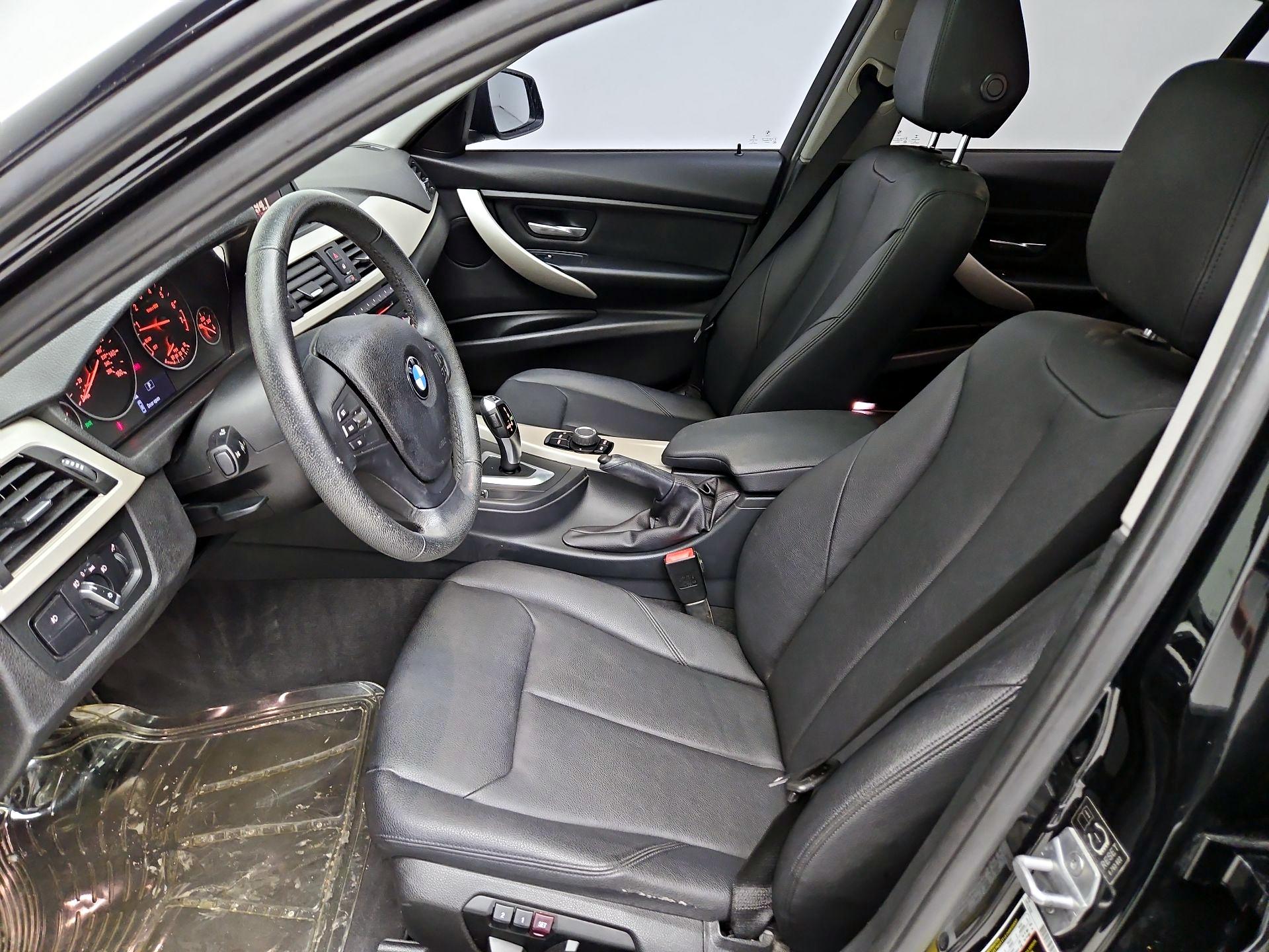 Thumbnail: 2015 BMW 3 Series - 11