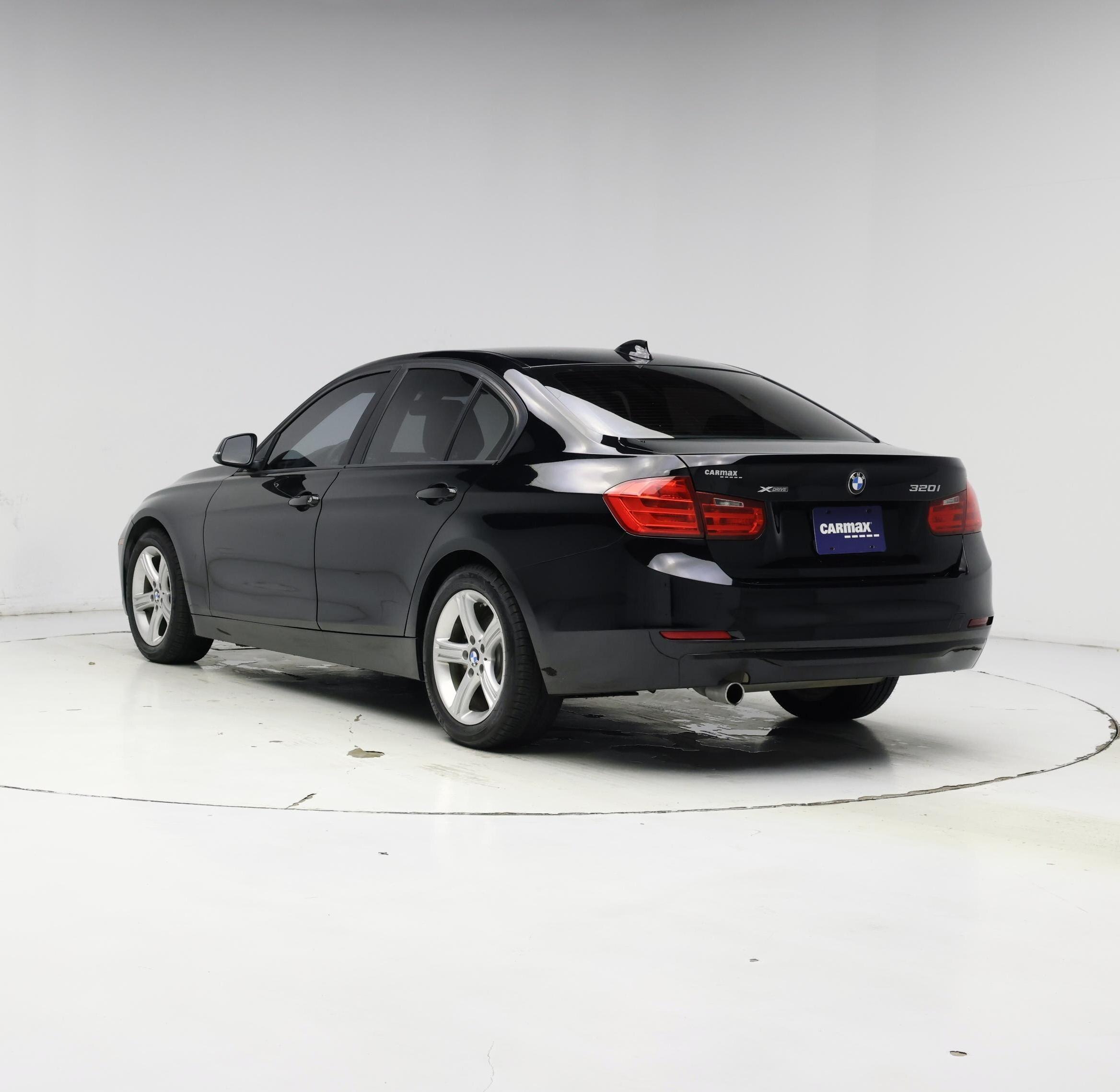 Thumbnail: 2015 BMW 3 Series - 2