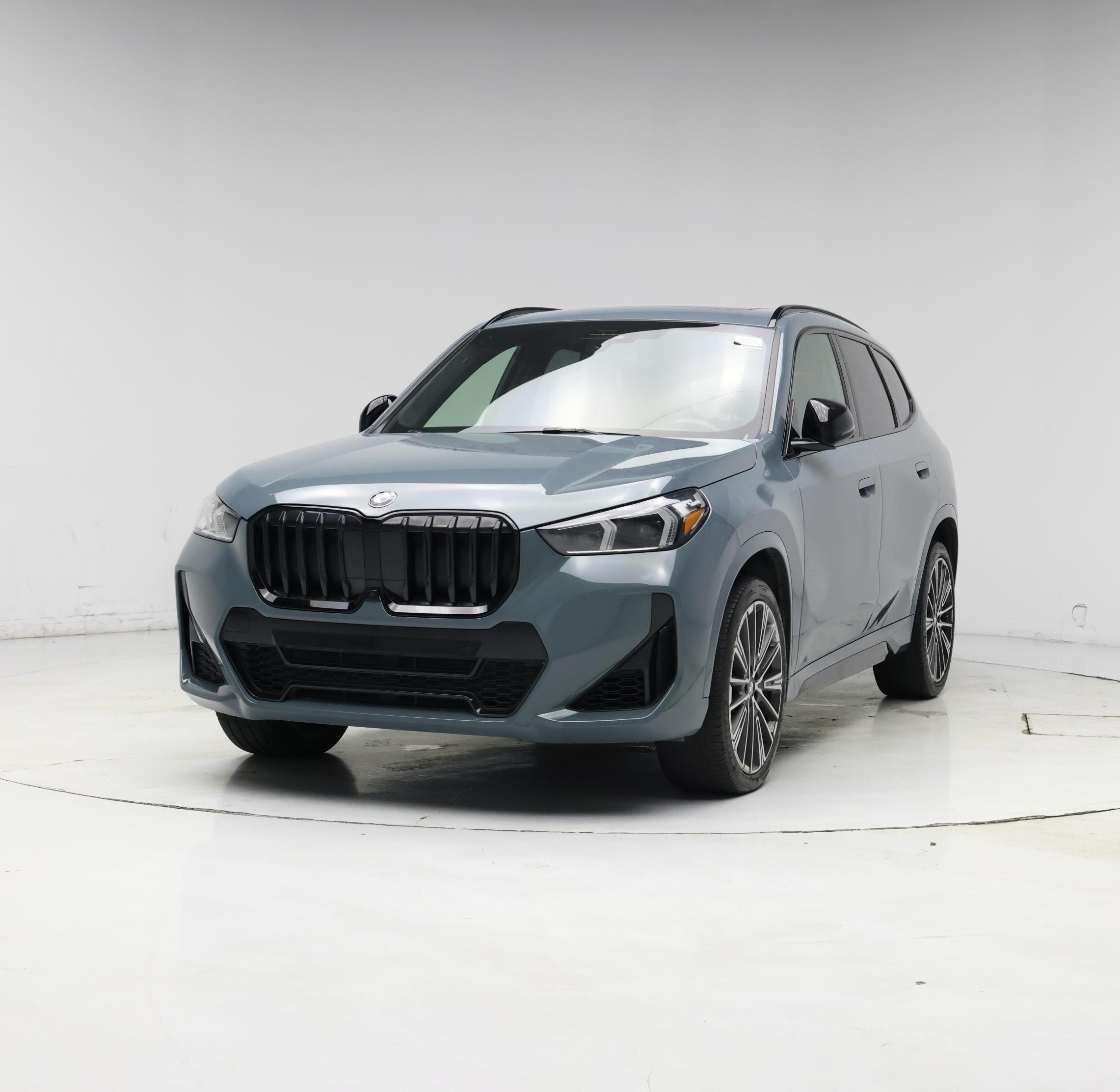 Thumbnail: 2023 BMW X1 - 4