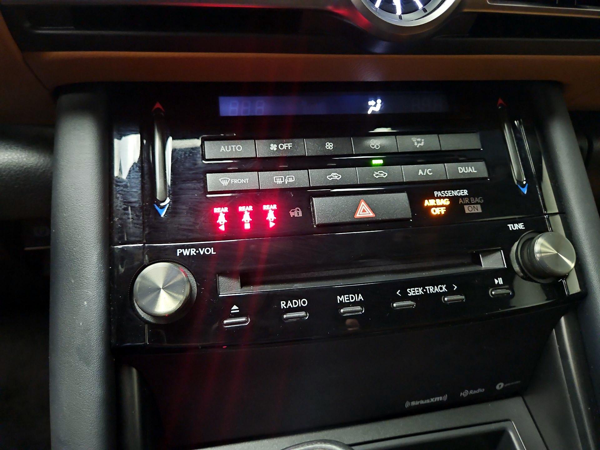 Thumbnail: 2021 Lexus IS - 16