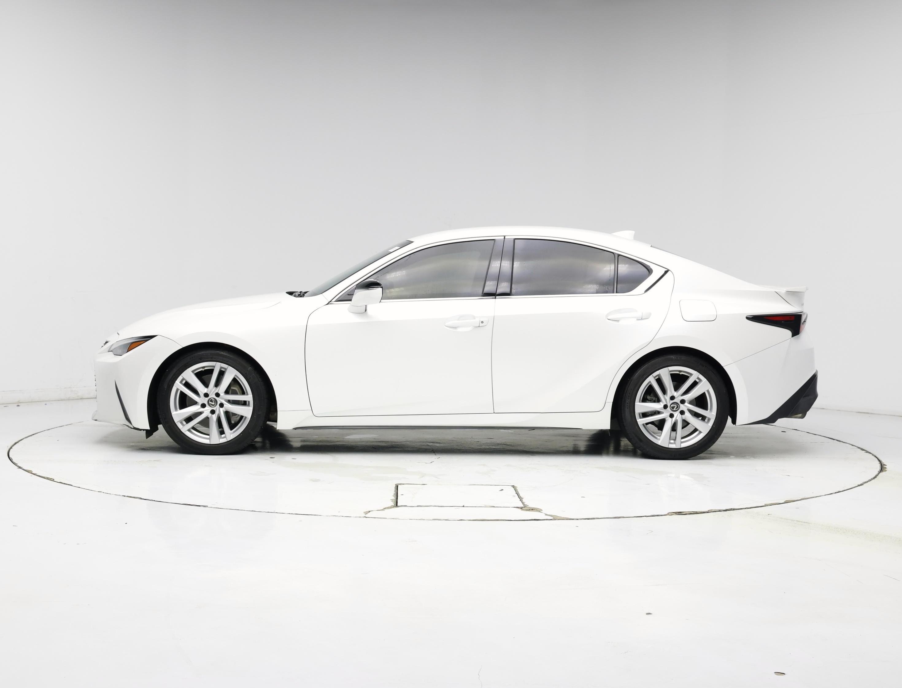 Thumbnail: 2021 Lexus IS - 3