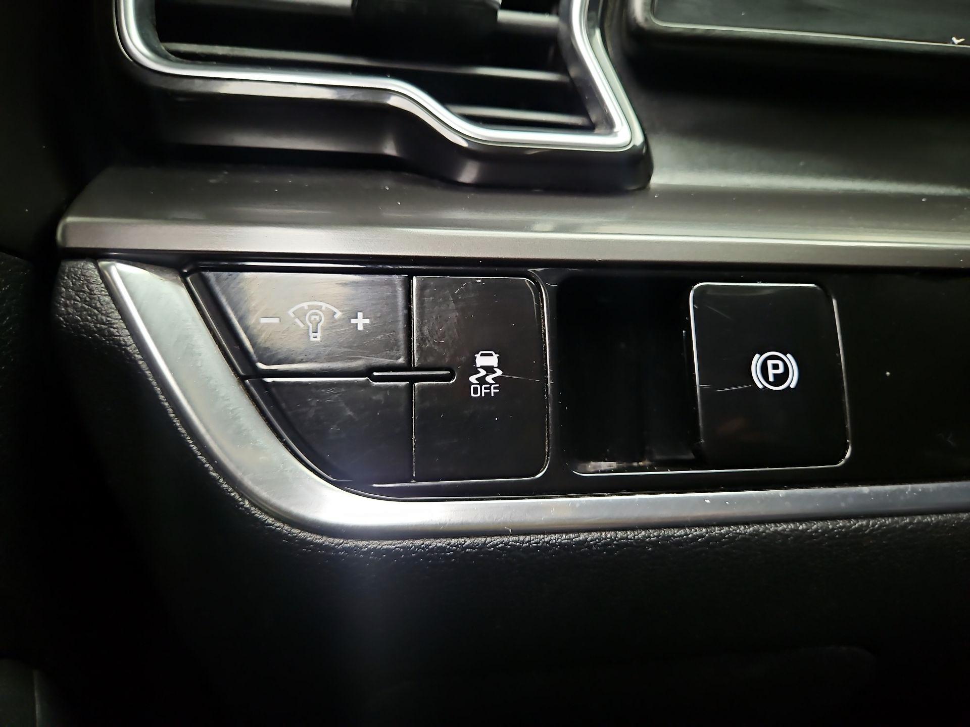 Thumbnail: 2023 Kia Sportage - 13