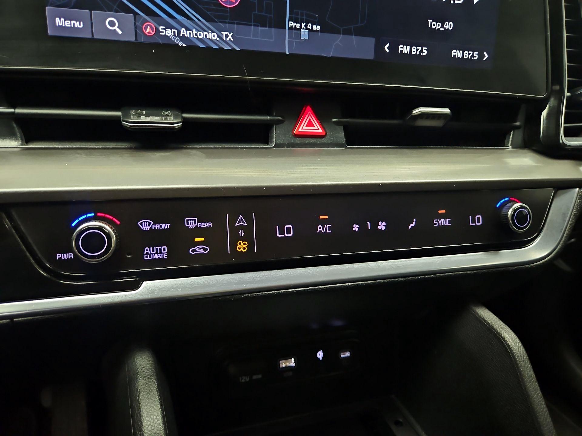 Thumbnail: 2023 Kia Sportage - 17