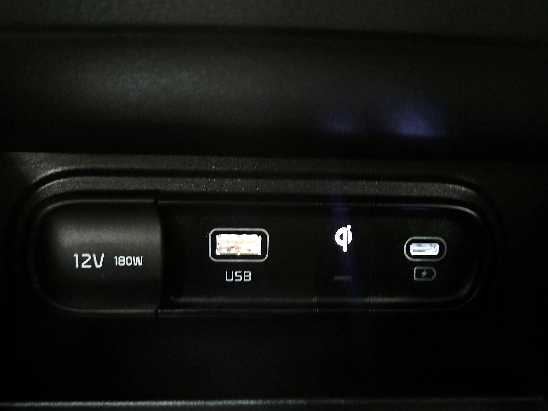 Thumbnail: 2023 Kia Sportage - 19