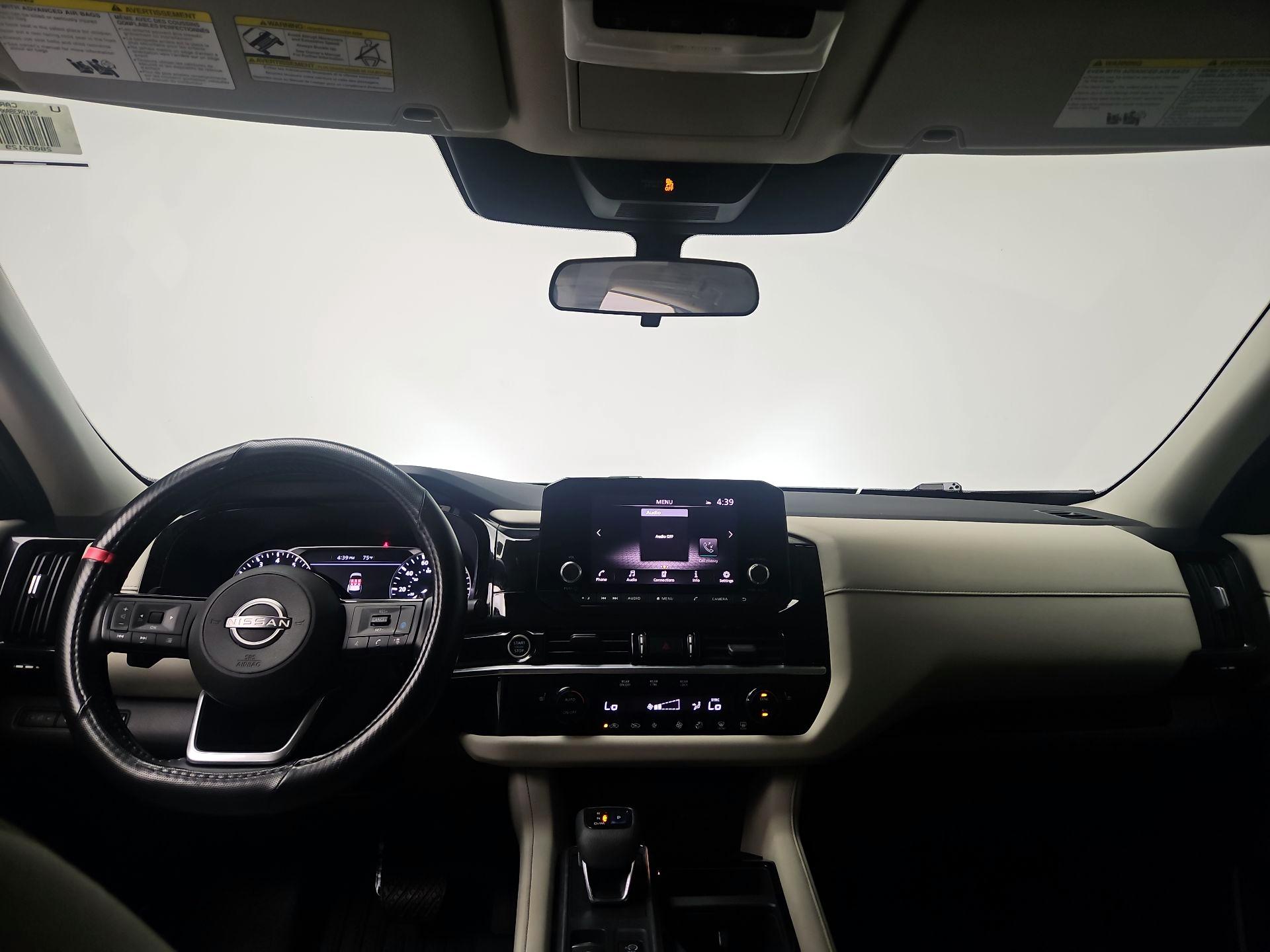 Thumbnail: 2022 Nissan Pathfinder - 9