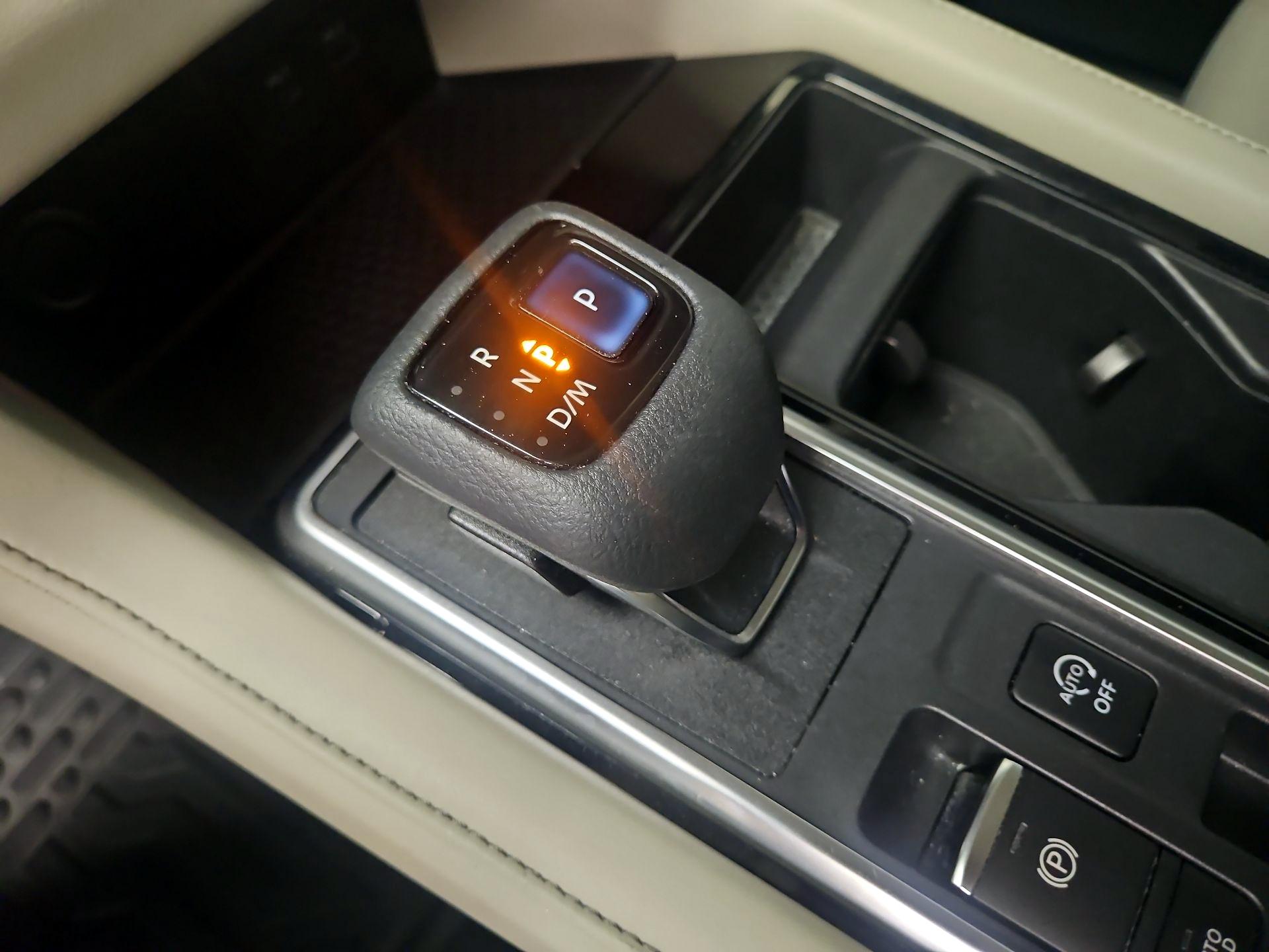 Thumbnail: 2022 Nissan Pathfinder - 16