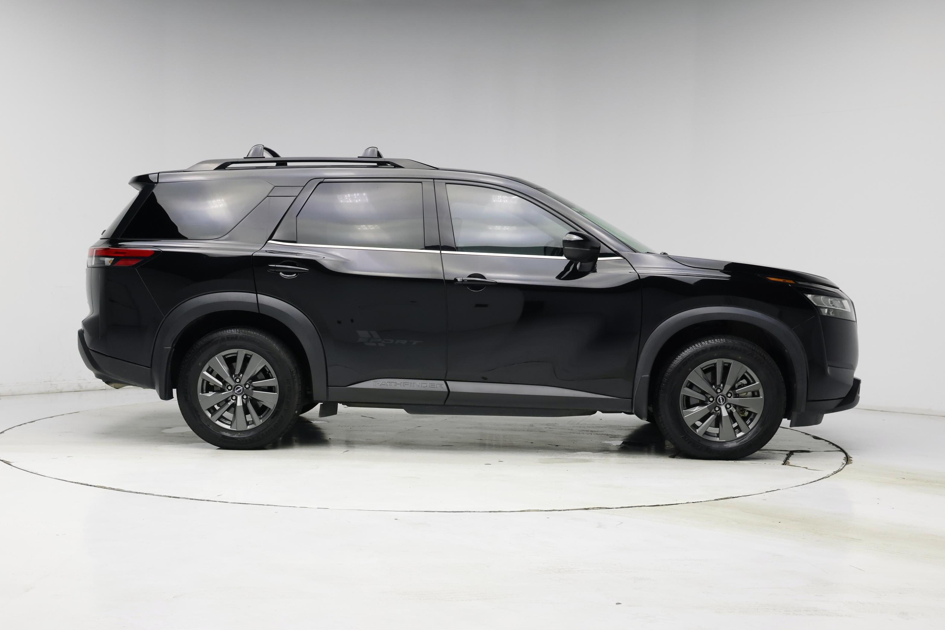 Thumbnail: 2022 Nissan Pathfinder - 7