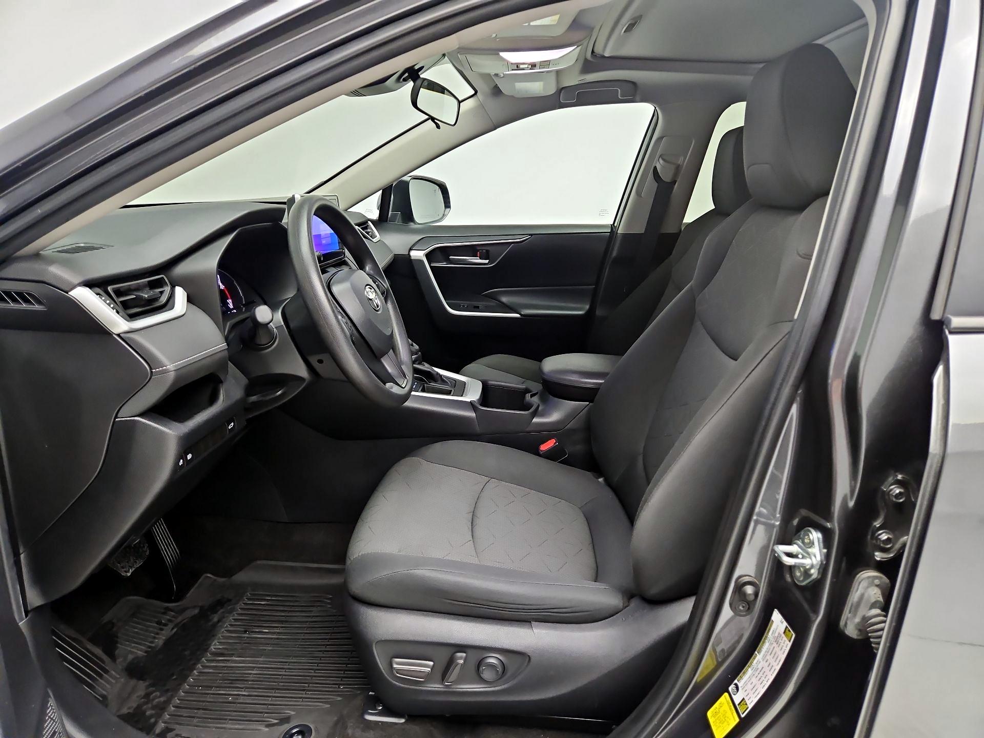 Thumbnail: 2023 Toyota RAV4 - 11