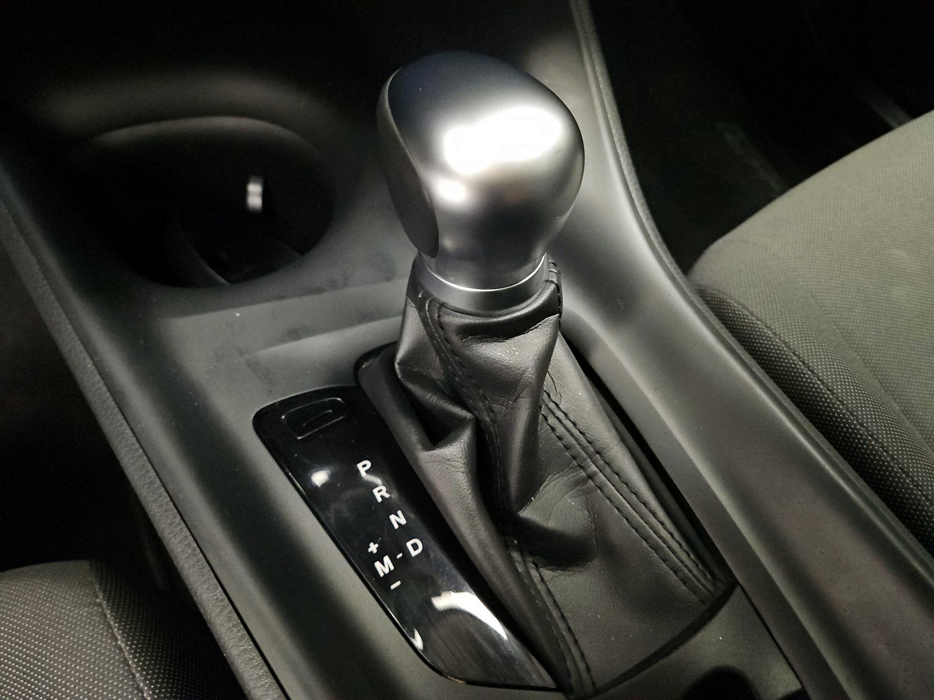 Thumbnail: 2020 Toyota C-HR - 17