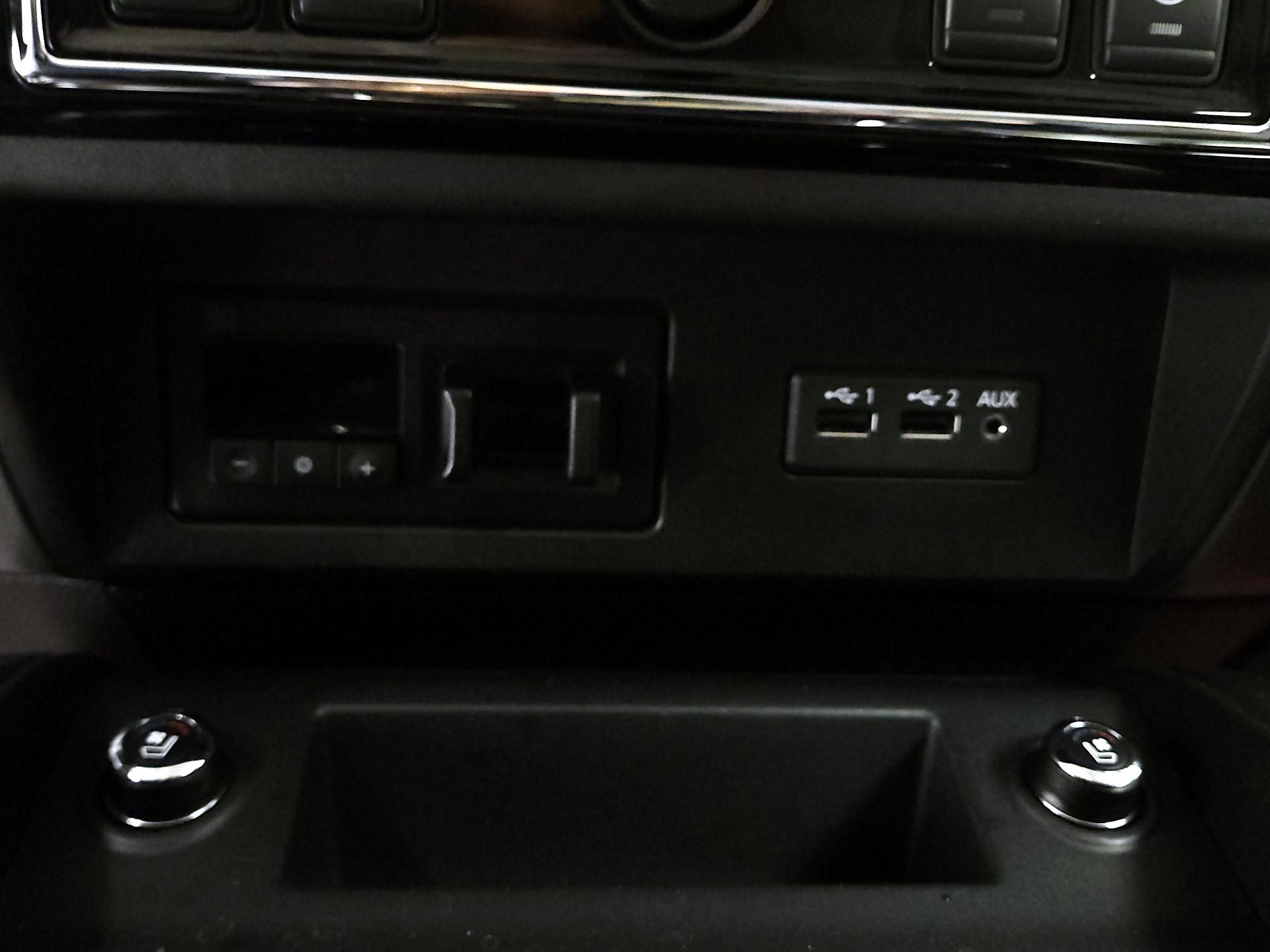 Thumbnail: 2019 Nissan Titan - 18