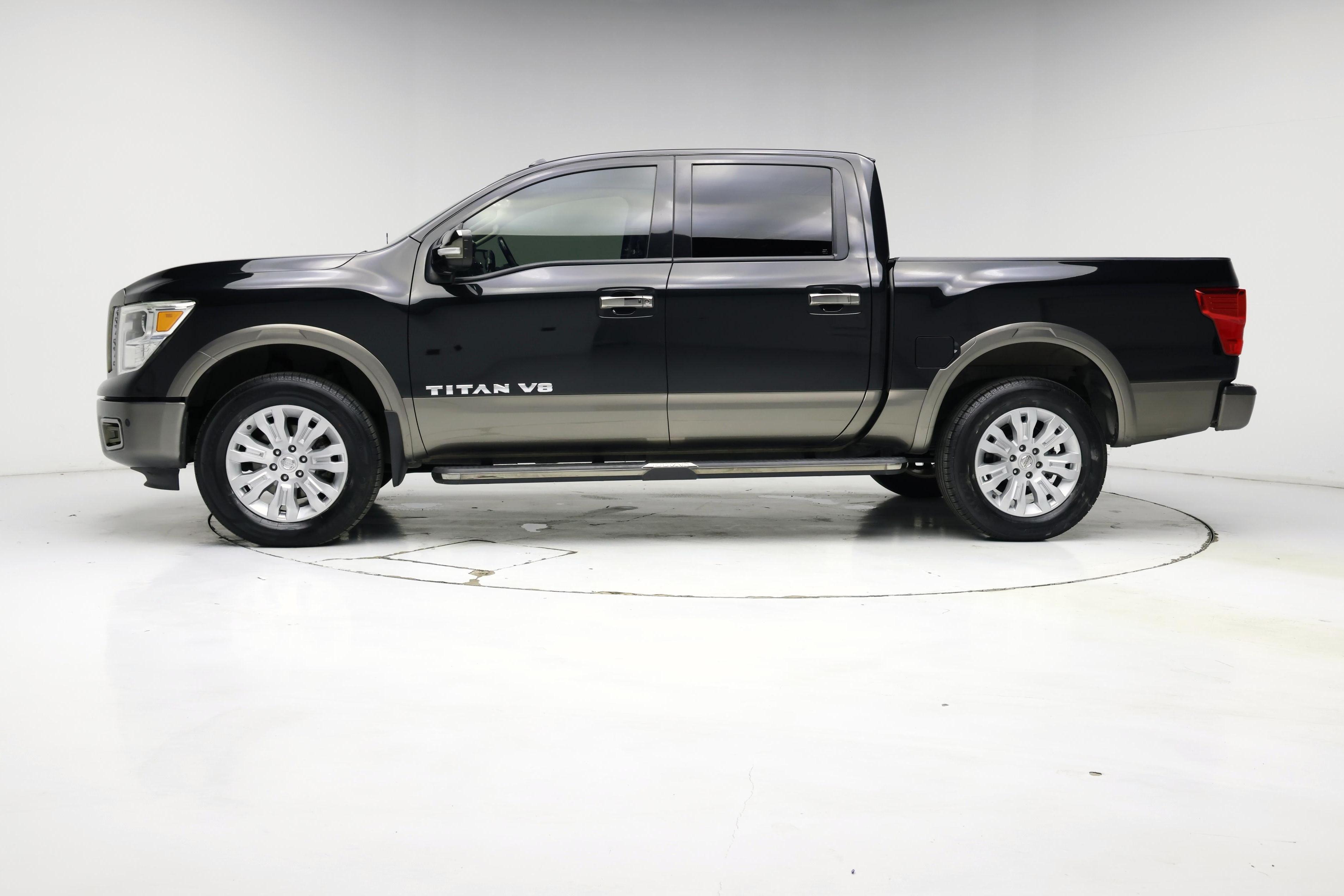 Thumbnail: 2019 Nissan Titan - 3