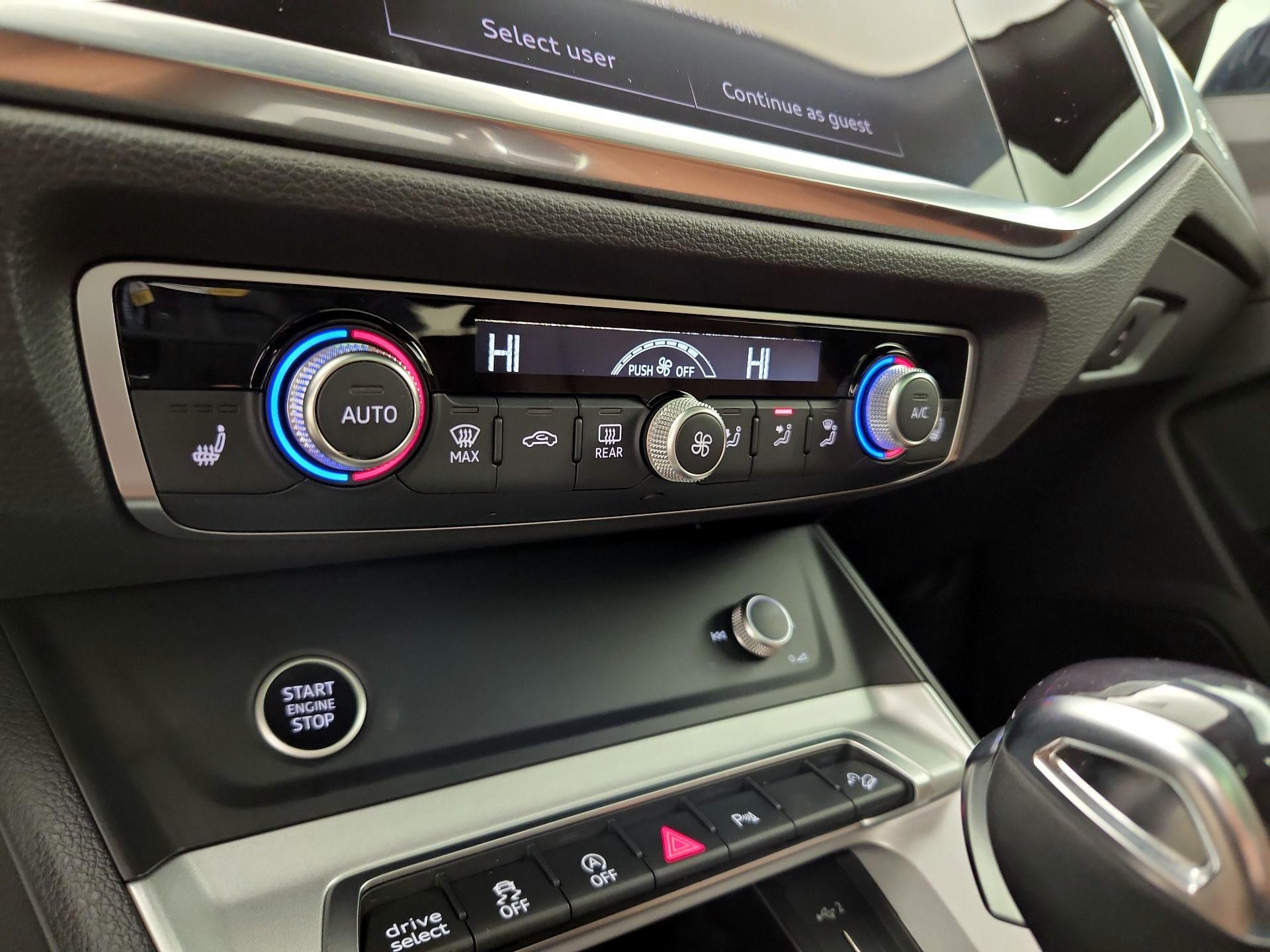 Thumbnail: 2023 Audi Q3 - 17