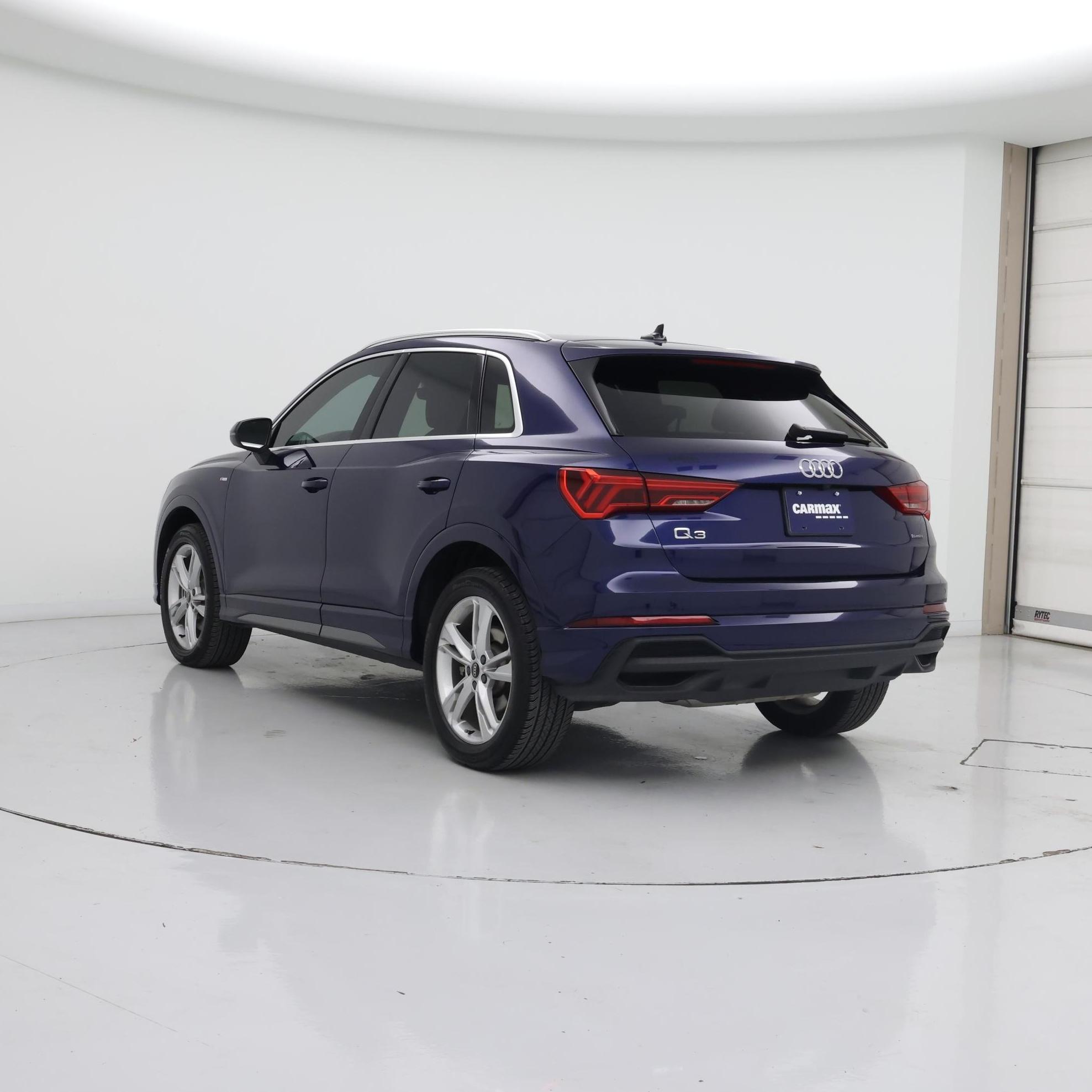 Thumbnail: 2023 Audi Q3 - 2