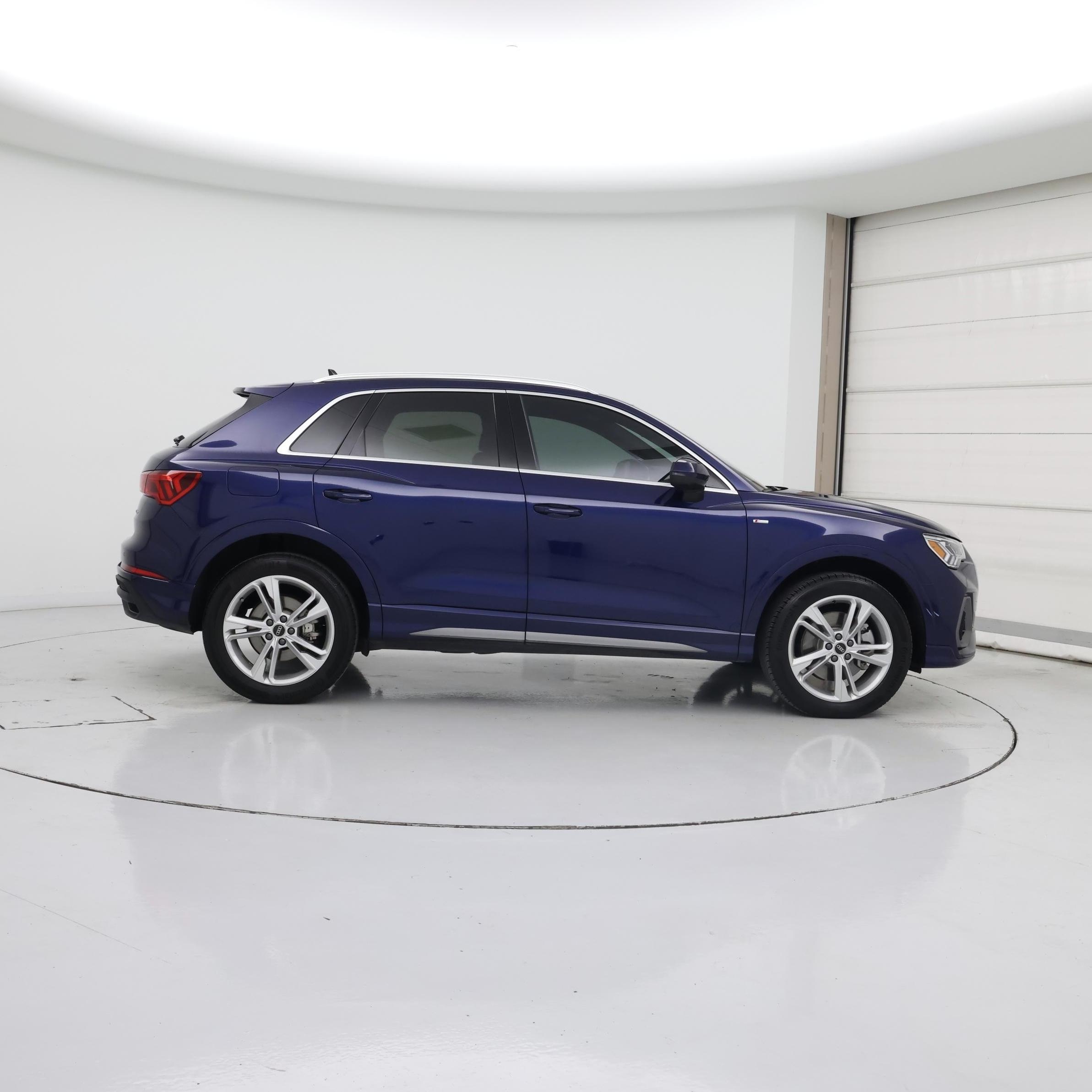 Thumbnail: 2023 Audi Q3 - 7