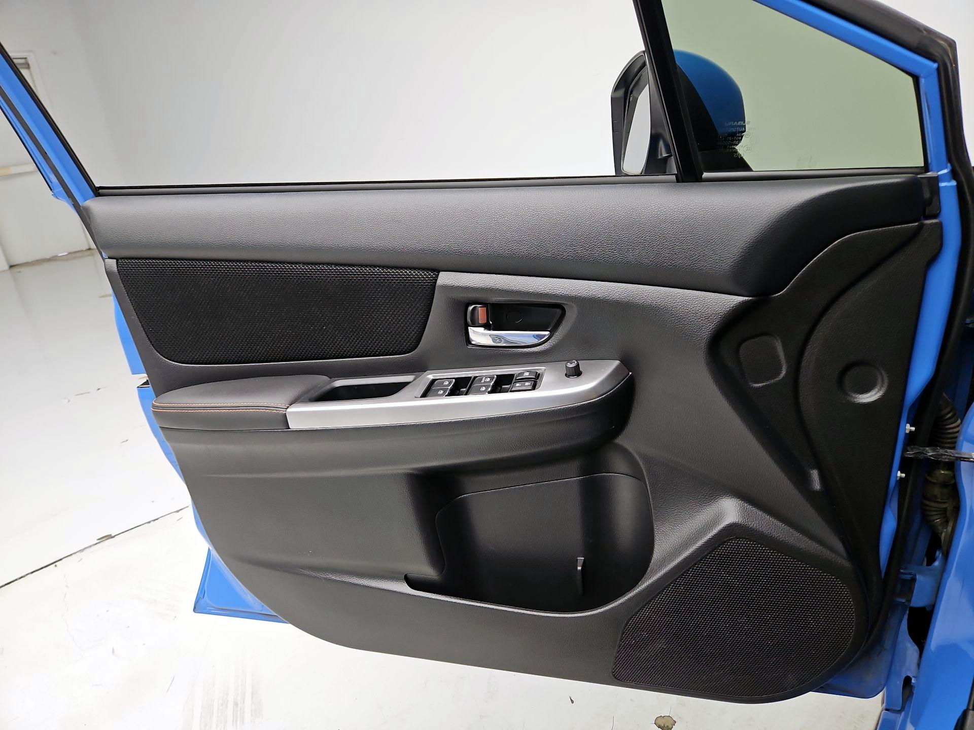 Thumbnail: 2017 Subaru Crosstrek - 12