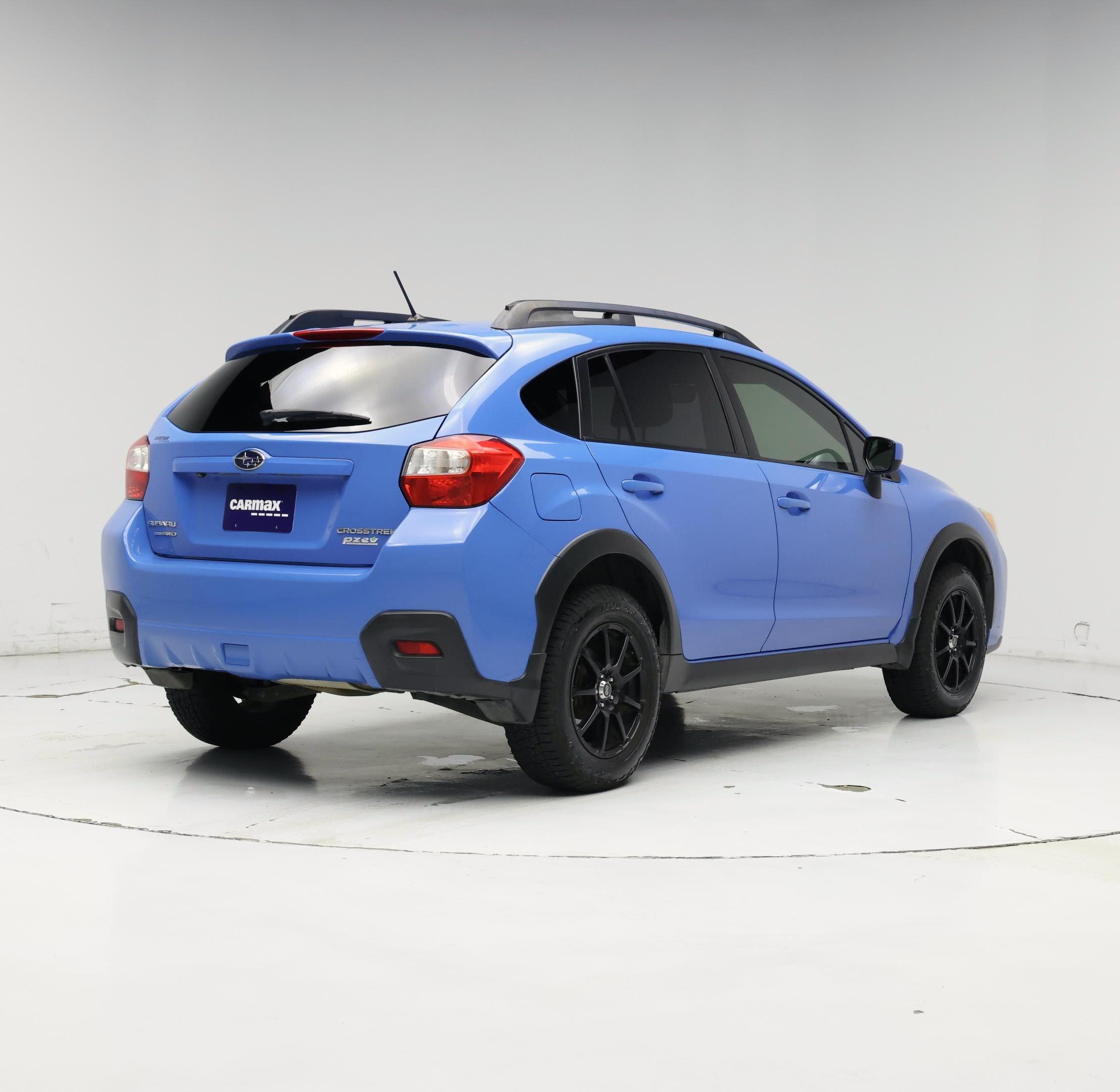 Thumbnail: 2017 Subaru Crosstrek - 8