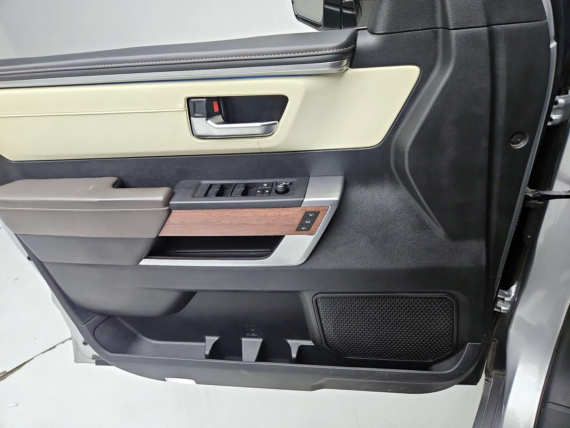 Thumbnail: 2022 Toyota Tundra - 12