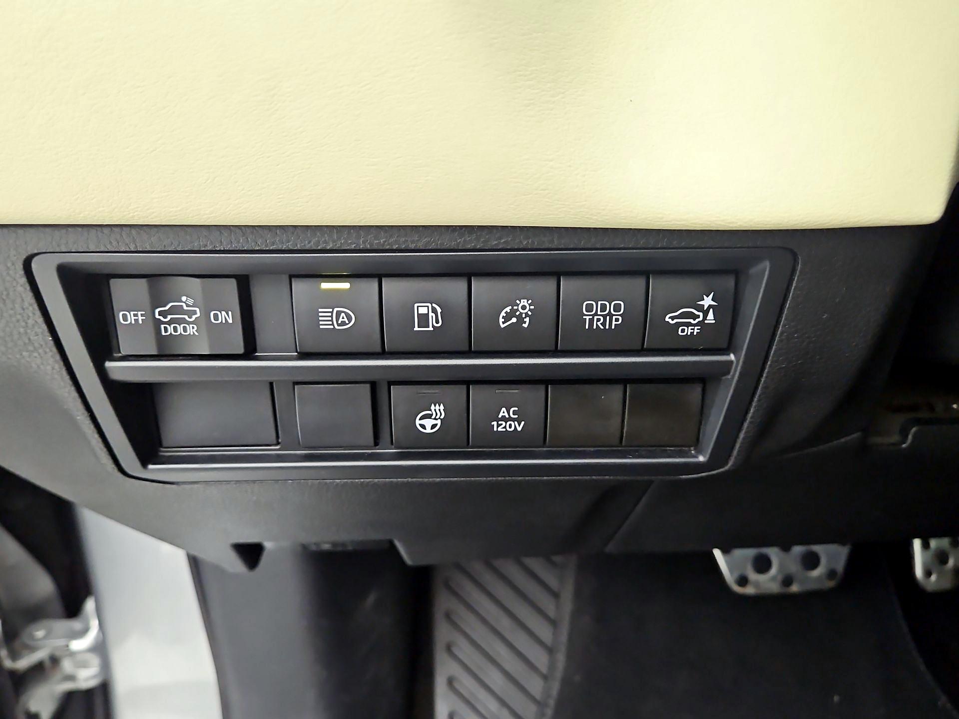 Thumbnail: 2022 Toyota Tundra - 13