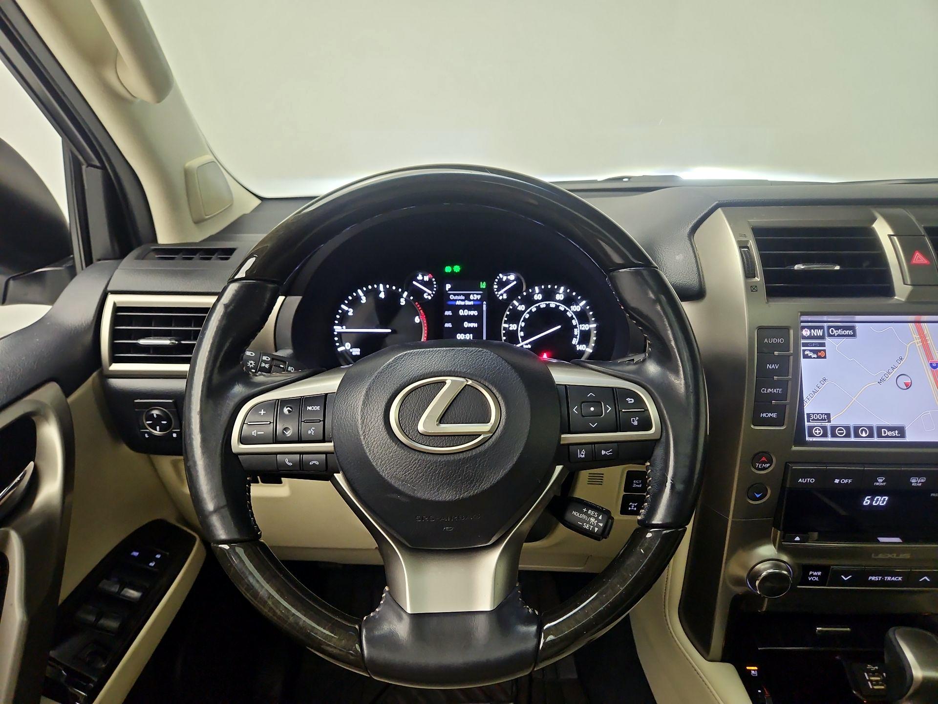Thumbnail: 2020 Lexus GX - 10