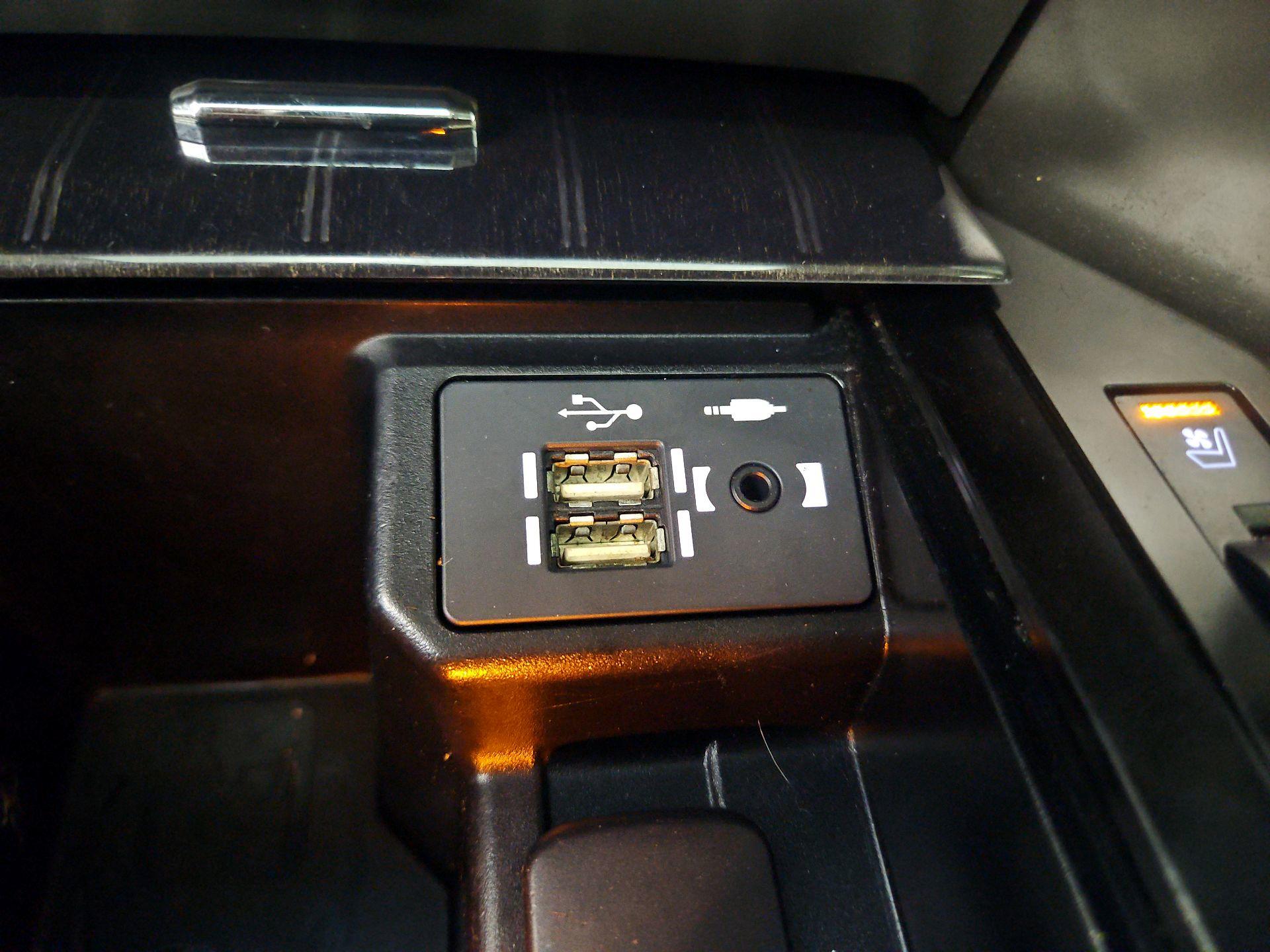 Thumbnail: 2020 Lexus GX - 19