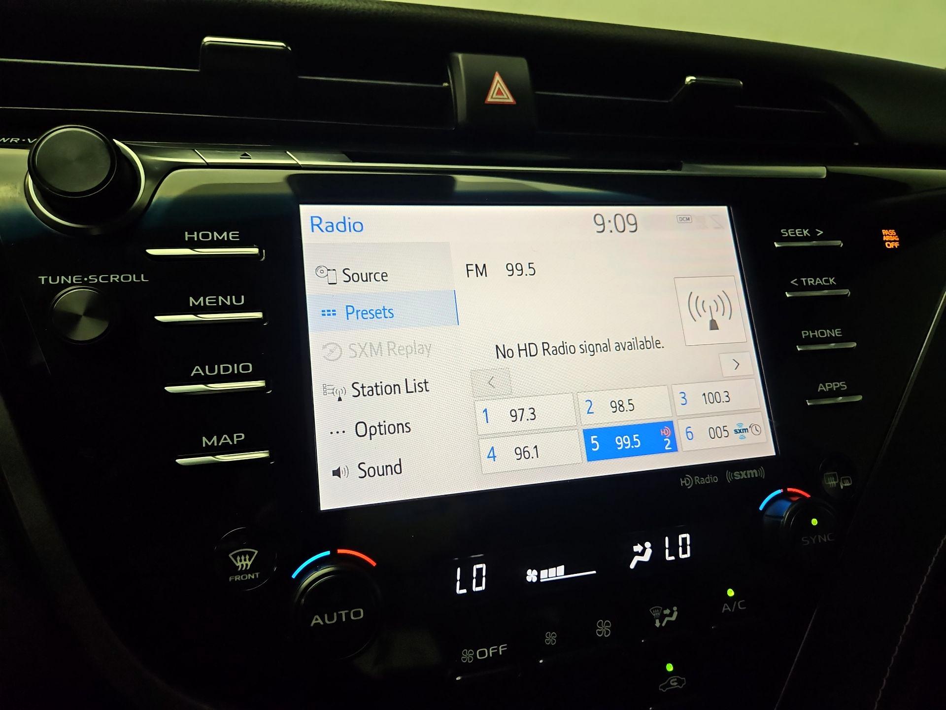 Thumbnail: 2019 Toyota Camry - 15